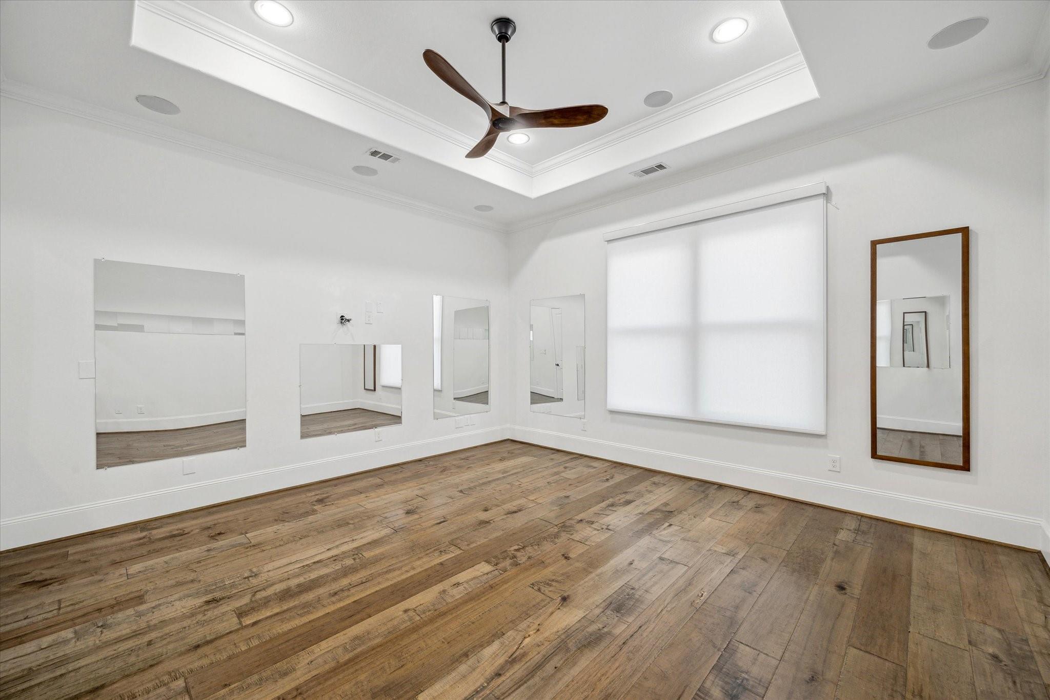 10 Broadwater Court