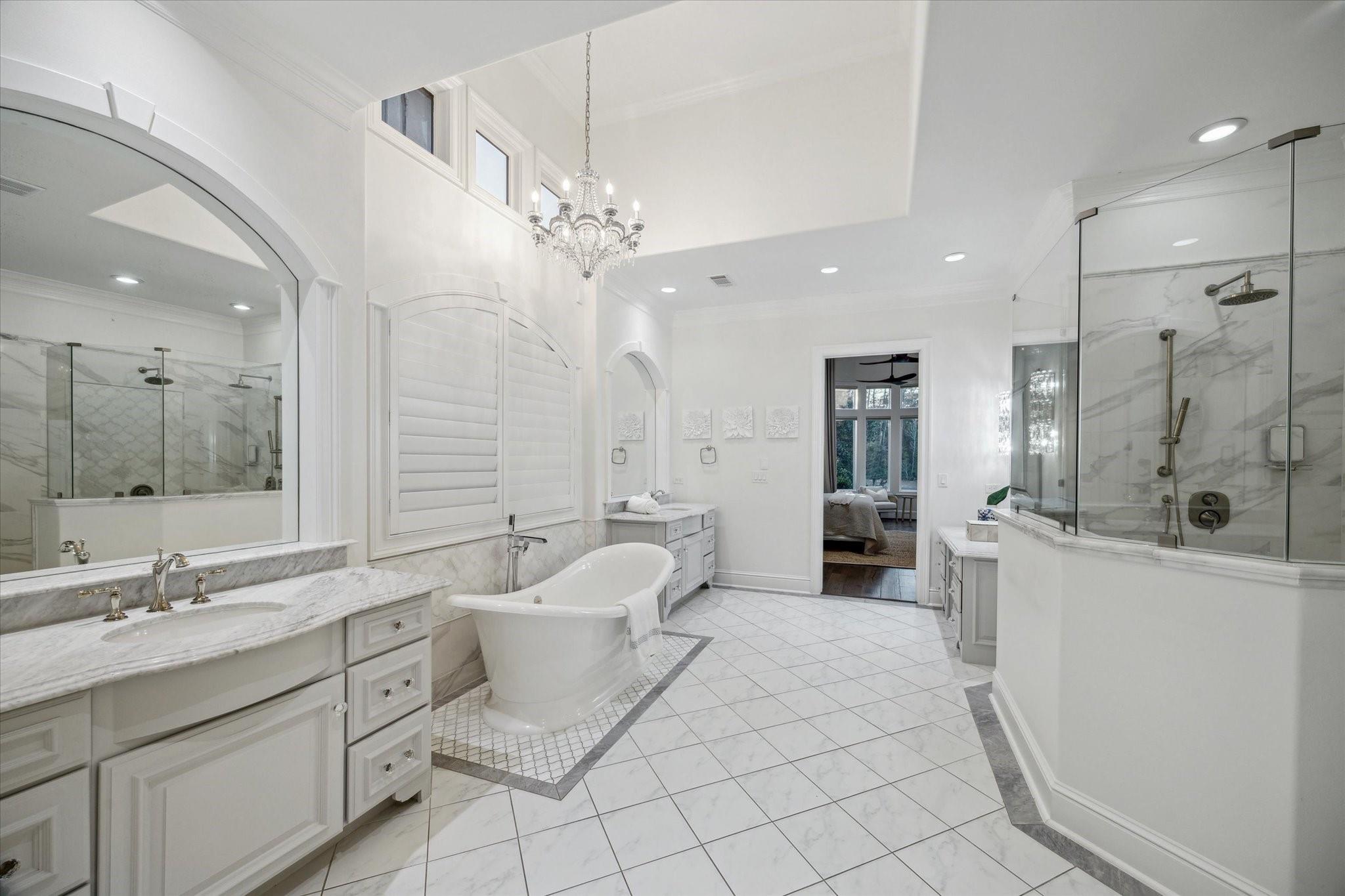 10 Broadwater Court