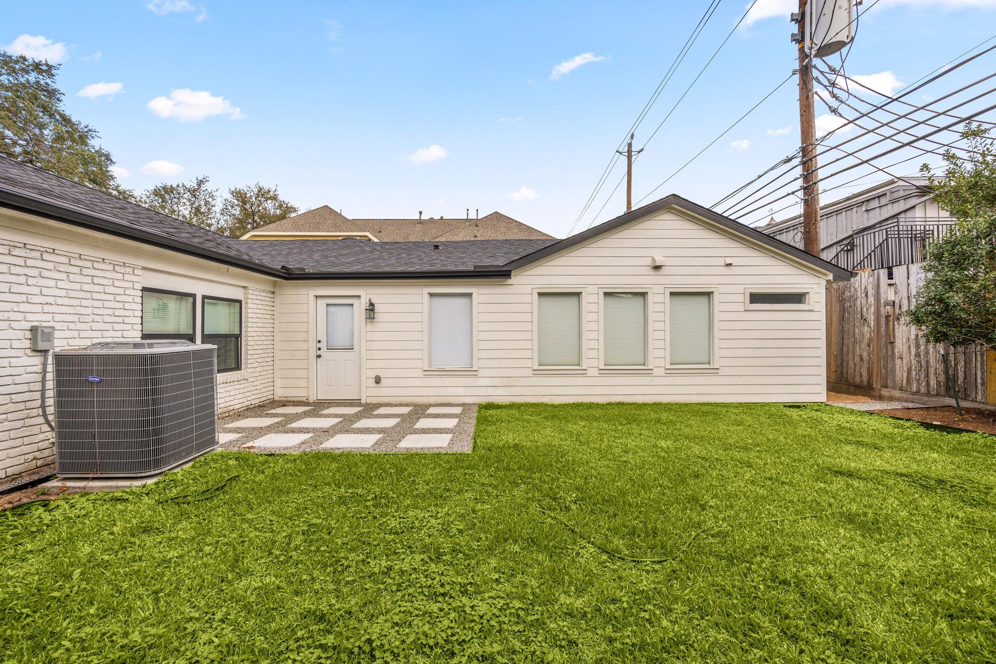 2501 Briarhurst Drive