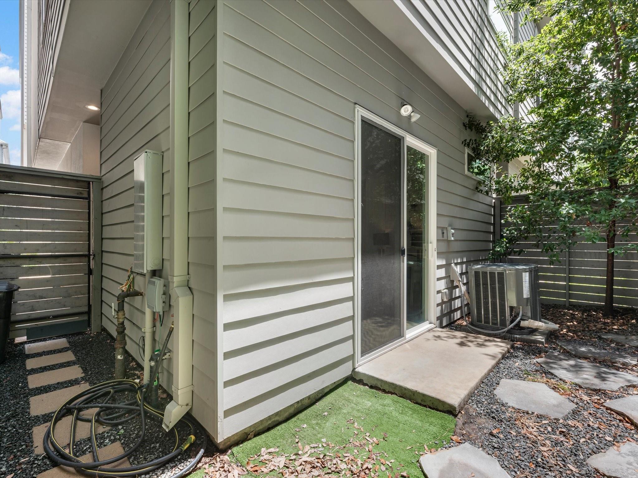 5871 E Post Oak Lane
