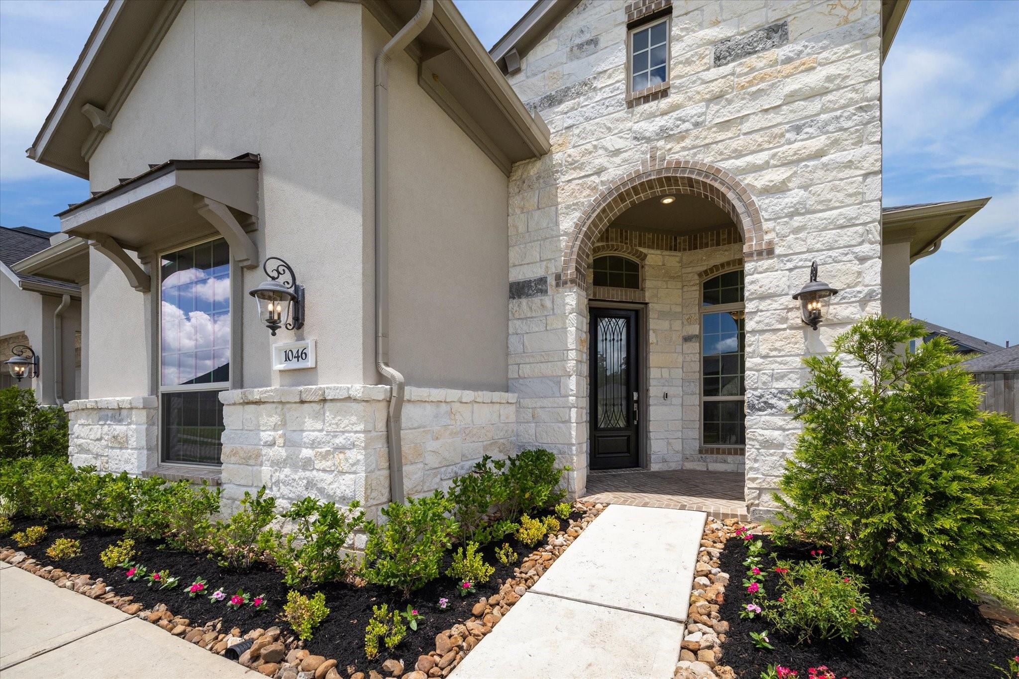 1046 Lakemont Bend Lane