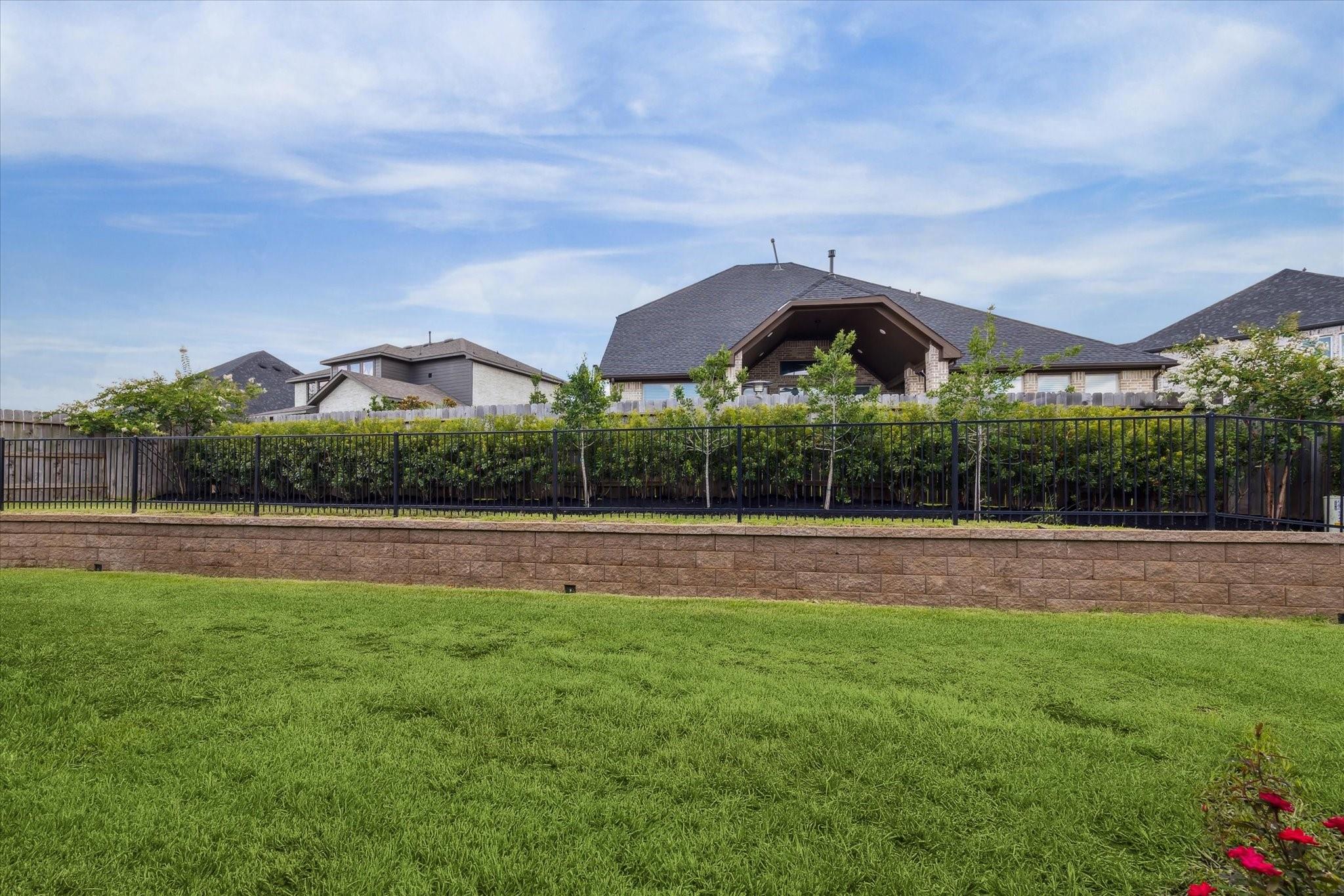 1046 Lakemont Bend Lane