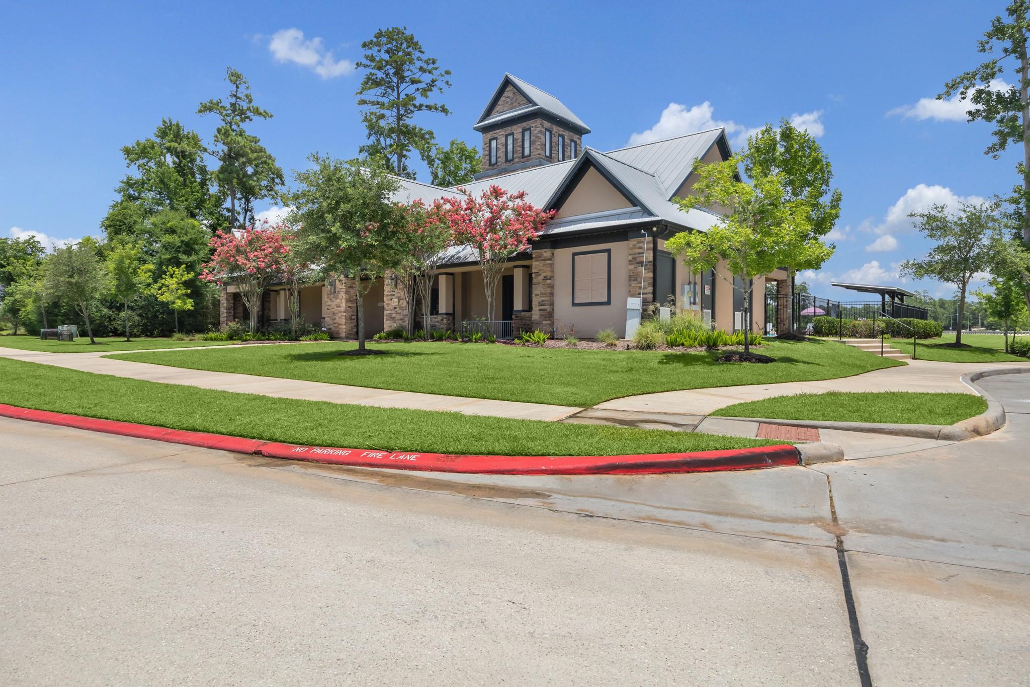 1046 Lakemont Bend Lane