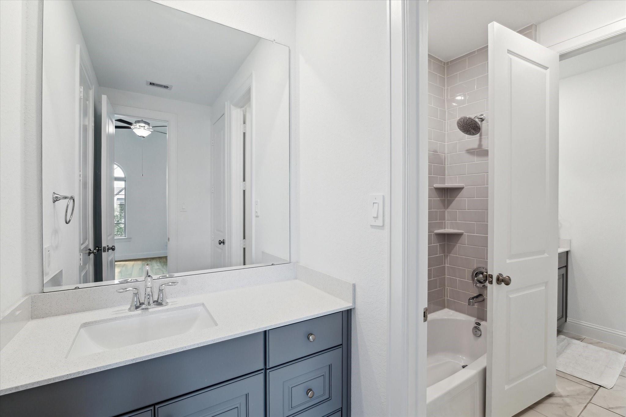 1046 Lakemont Bend Lane