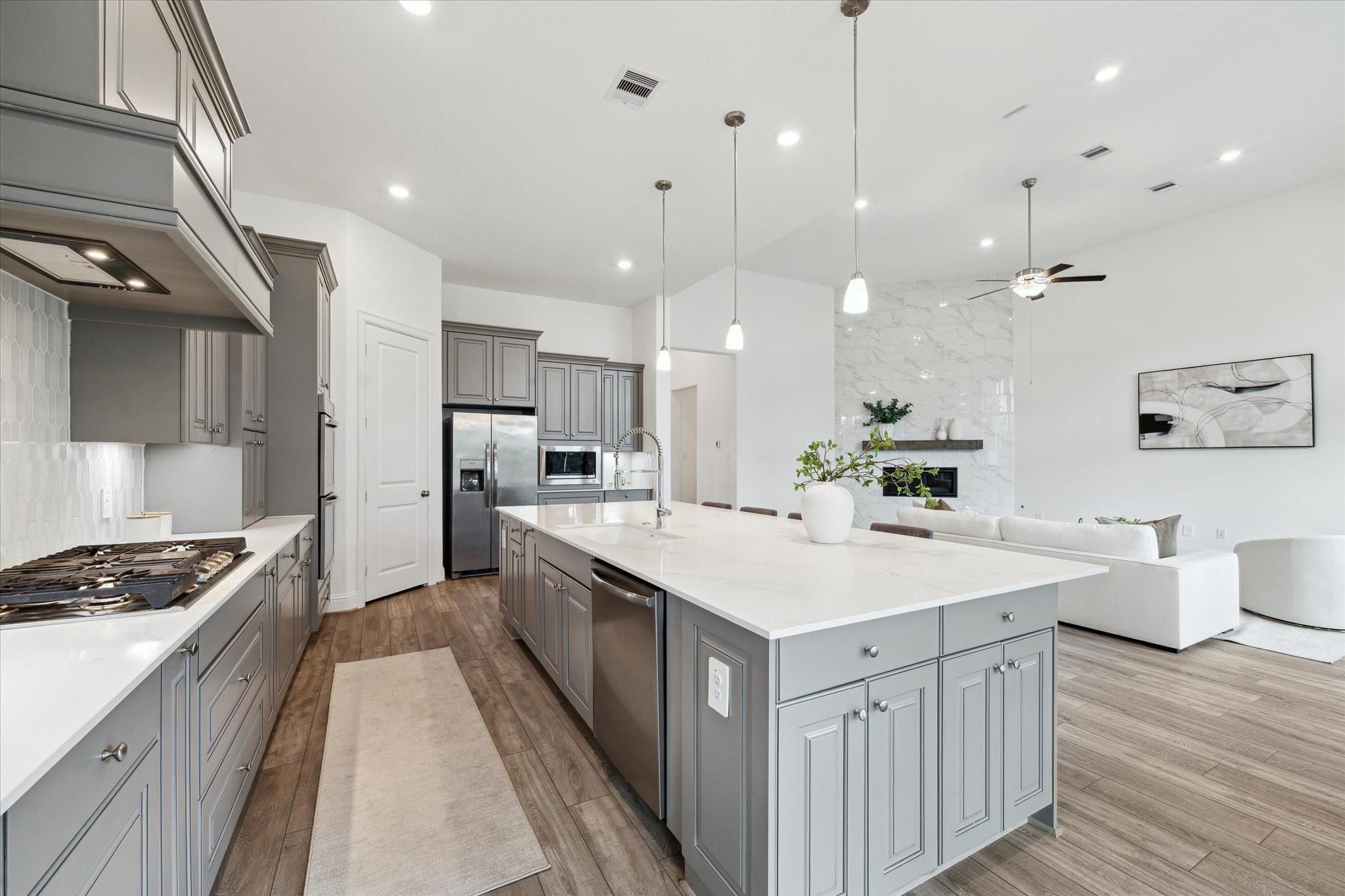 1046 Lakemont Bend Lane
