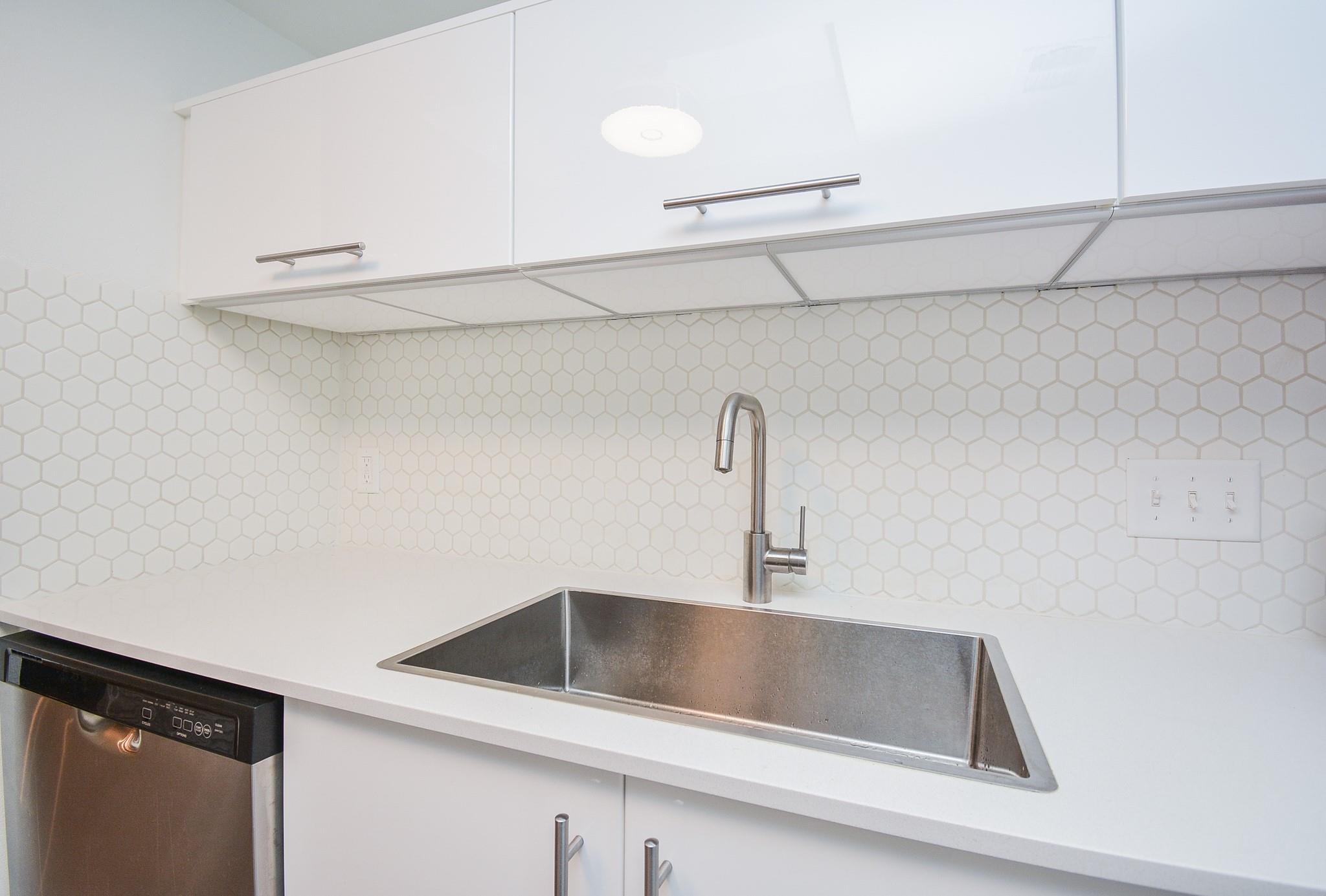 666 N Eldridge Parkway