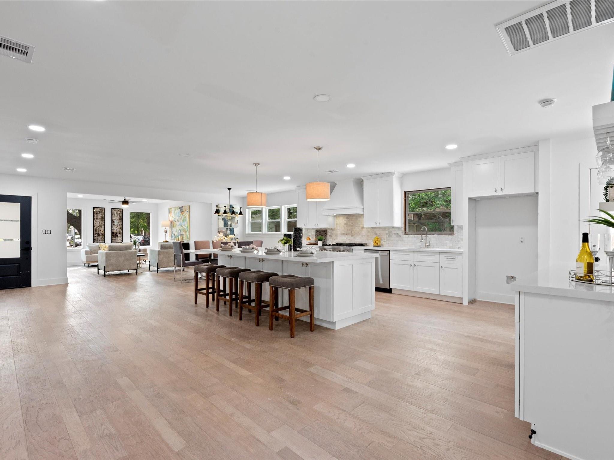 2501 Briarhurst Drive