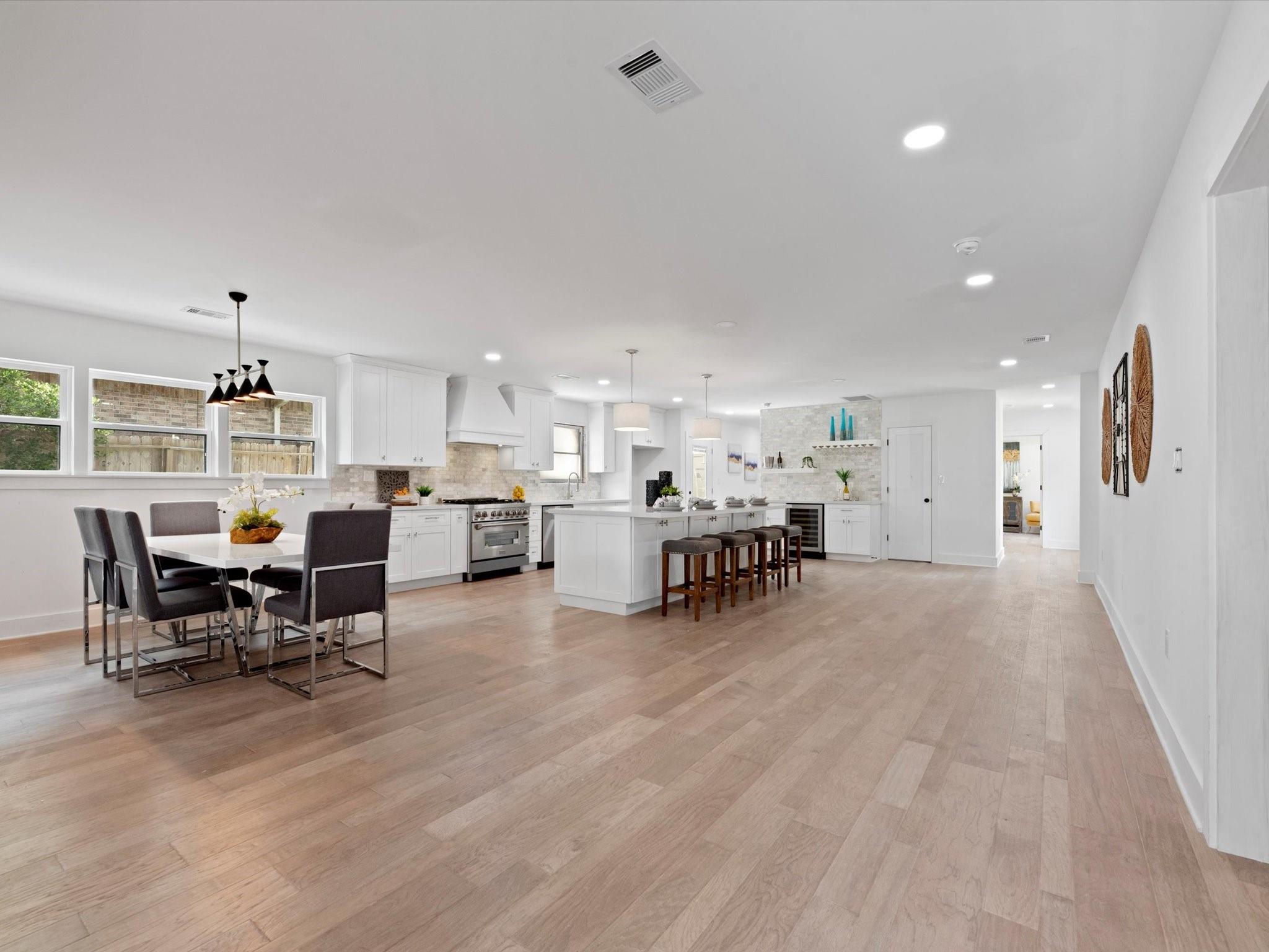 2501 Briarhurst Drive