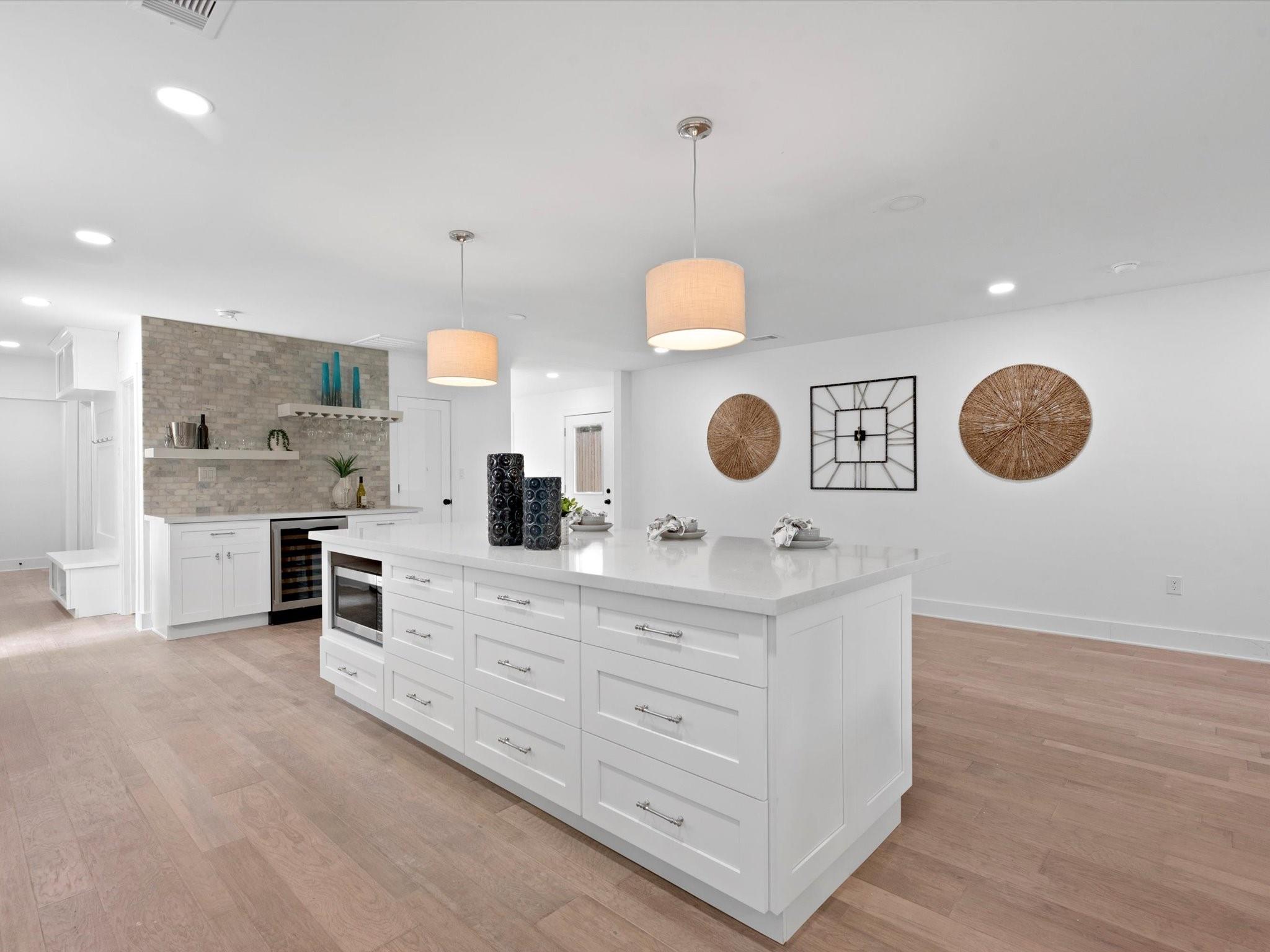 2501 Briarhurst Drive