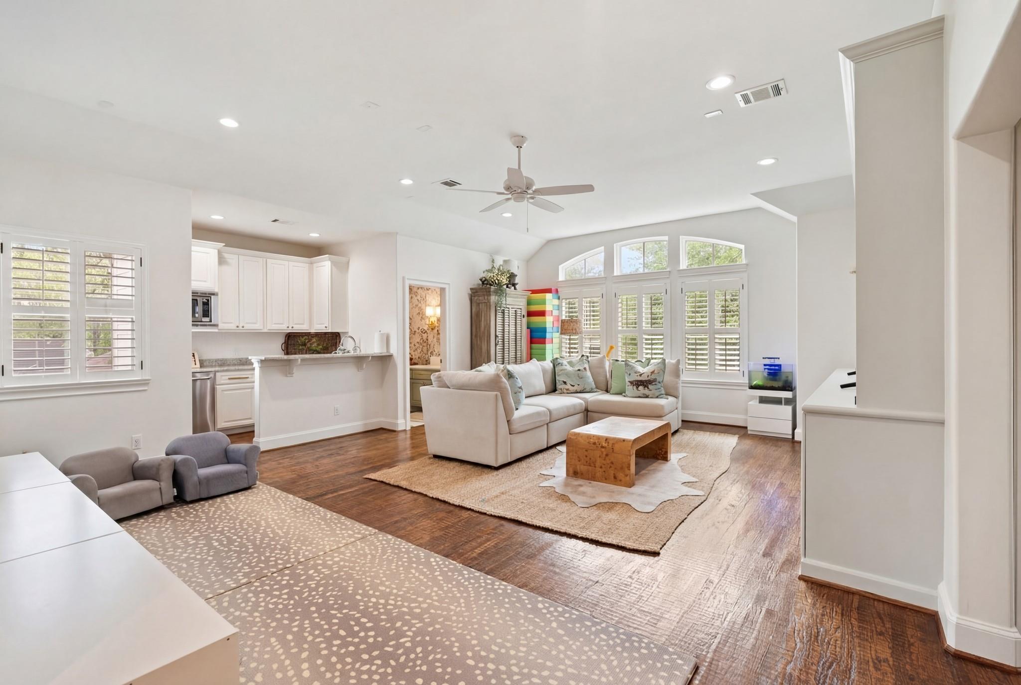 12467 Barryknoll Lane