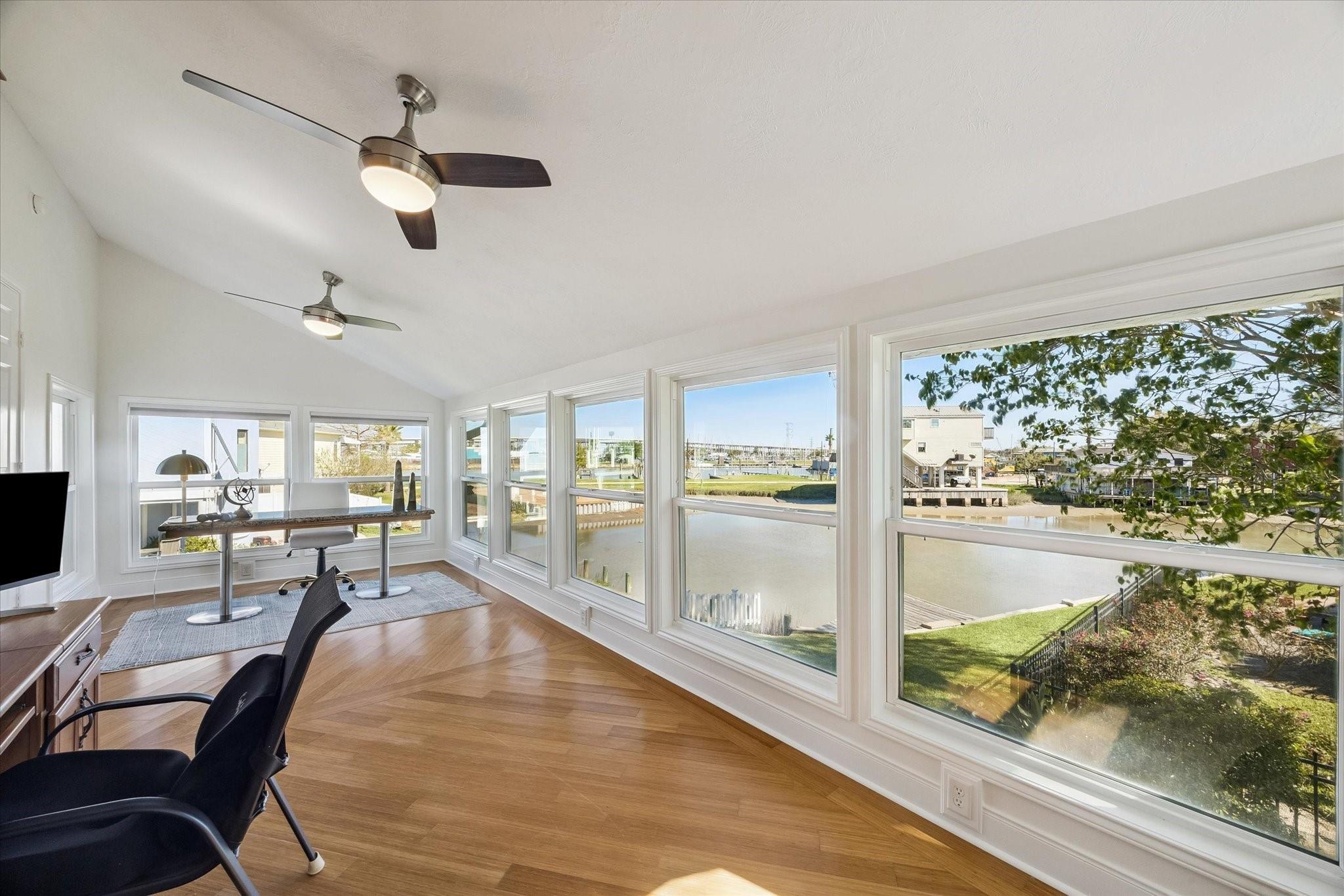 807 N Shore Drive