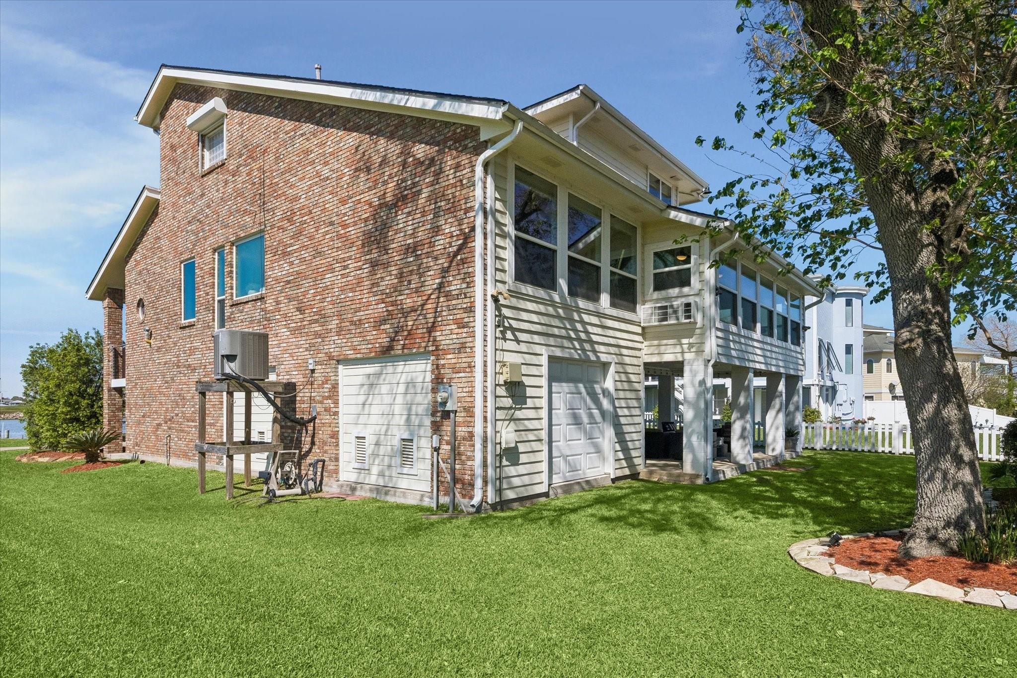 807 N Shore Drive