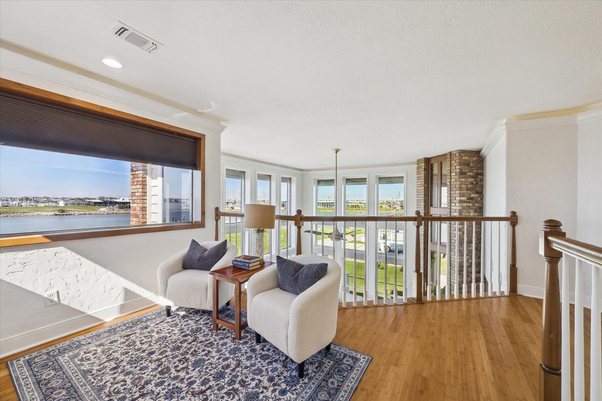 807 N Shore Drive