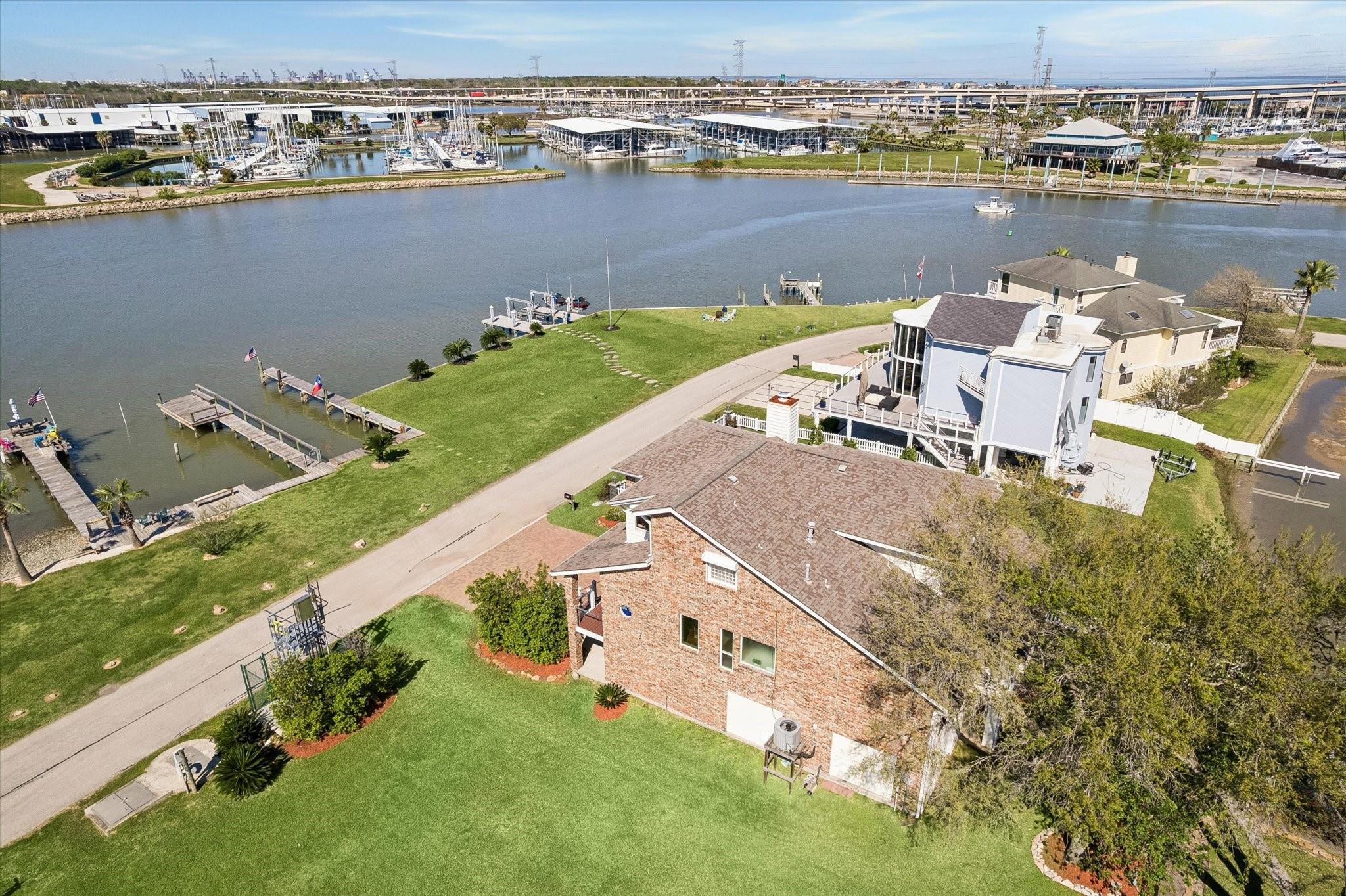 807 N Shore Drive