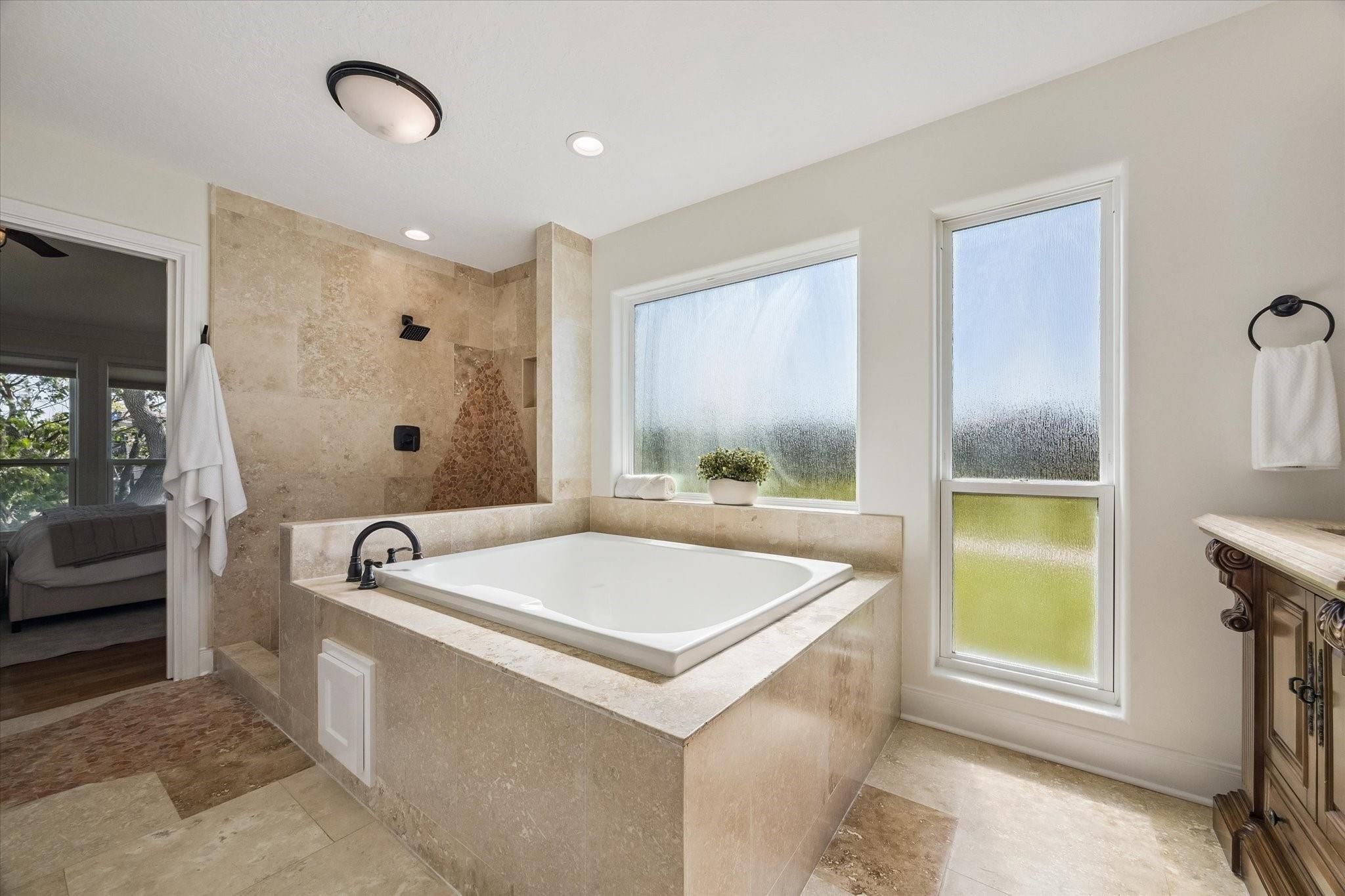807 N Shore Drive