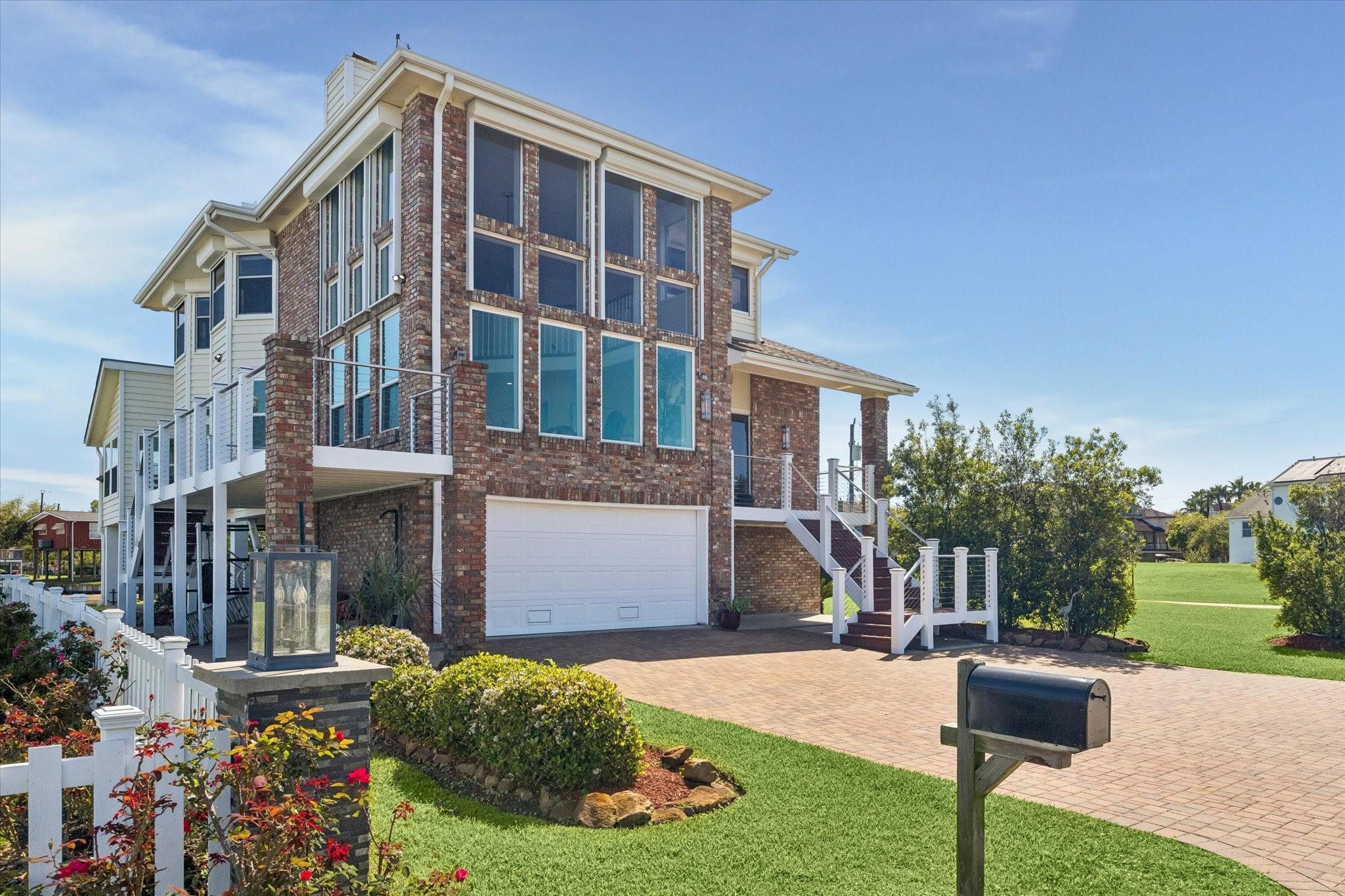 807 N Shore Drive