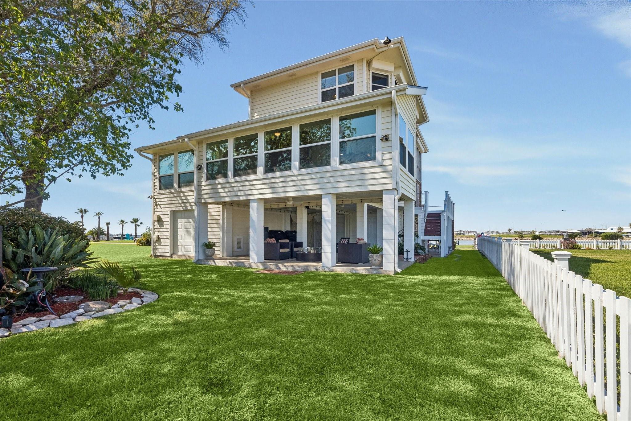 807 N Shore Drive