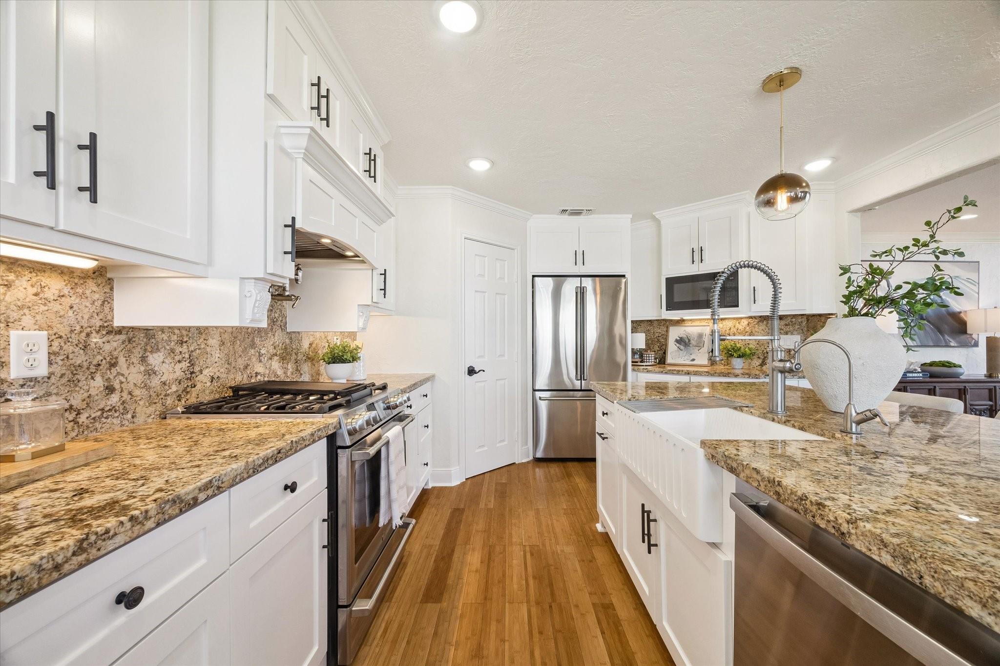 807 N Shore Drive