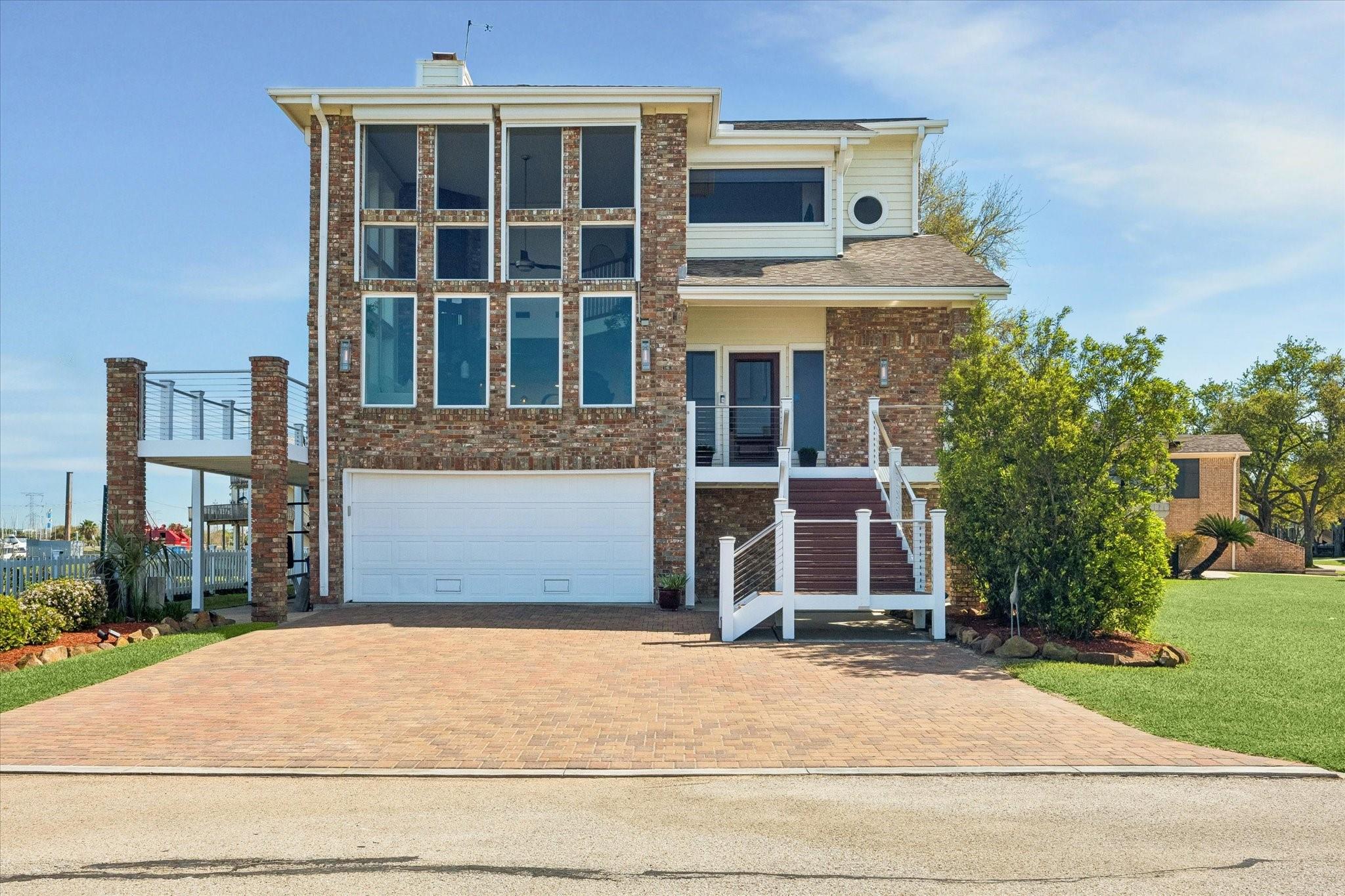 807 N Shore Drive