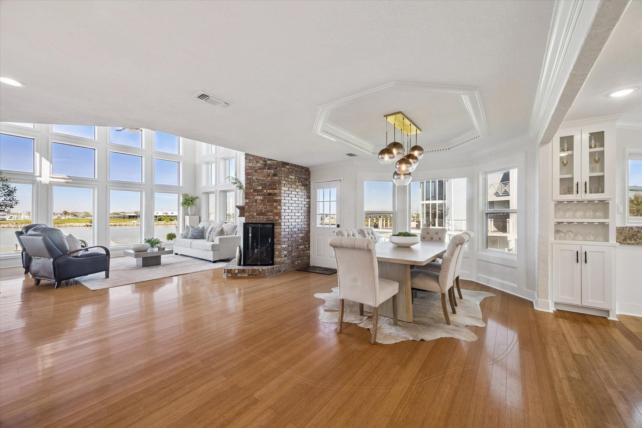 807 N Shore Drive