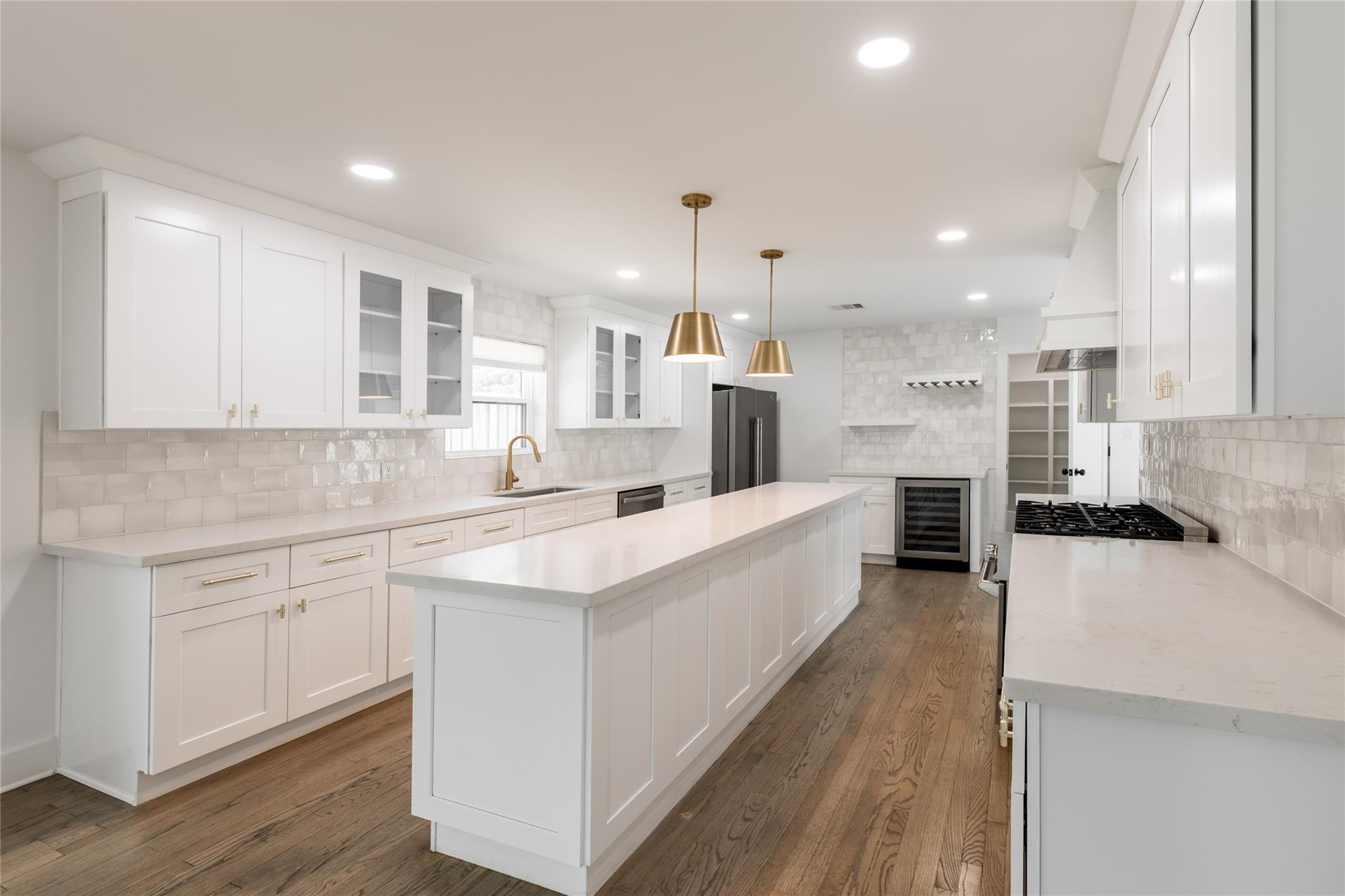 2413 Briarhurst Drive