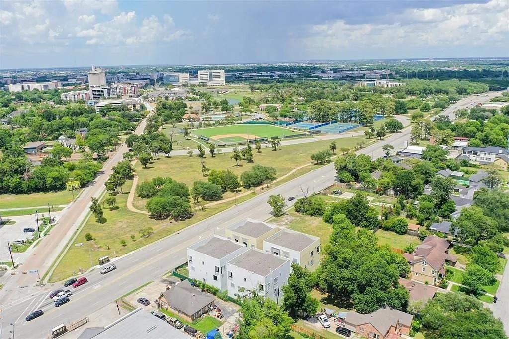 4722 Old Spanish Trail # C201