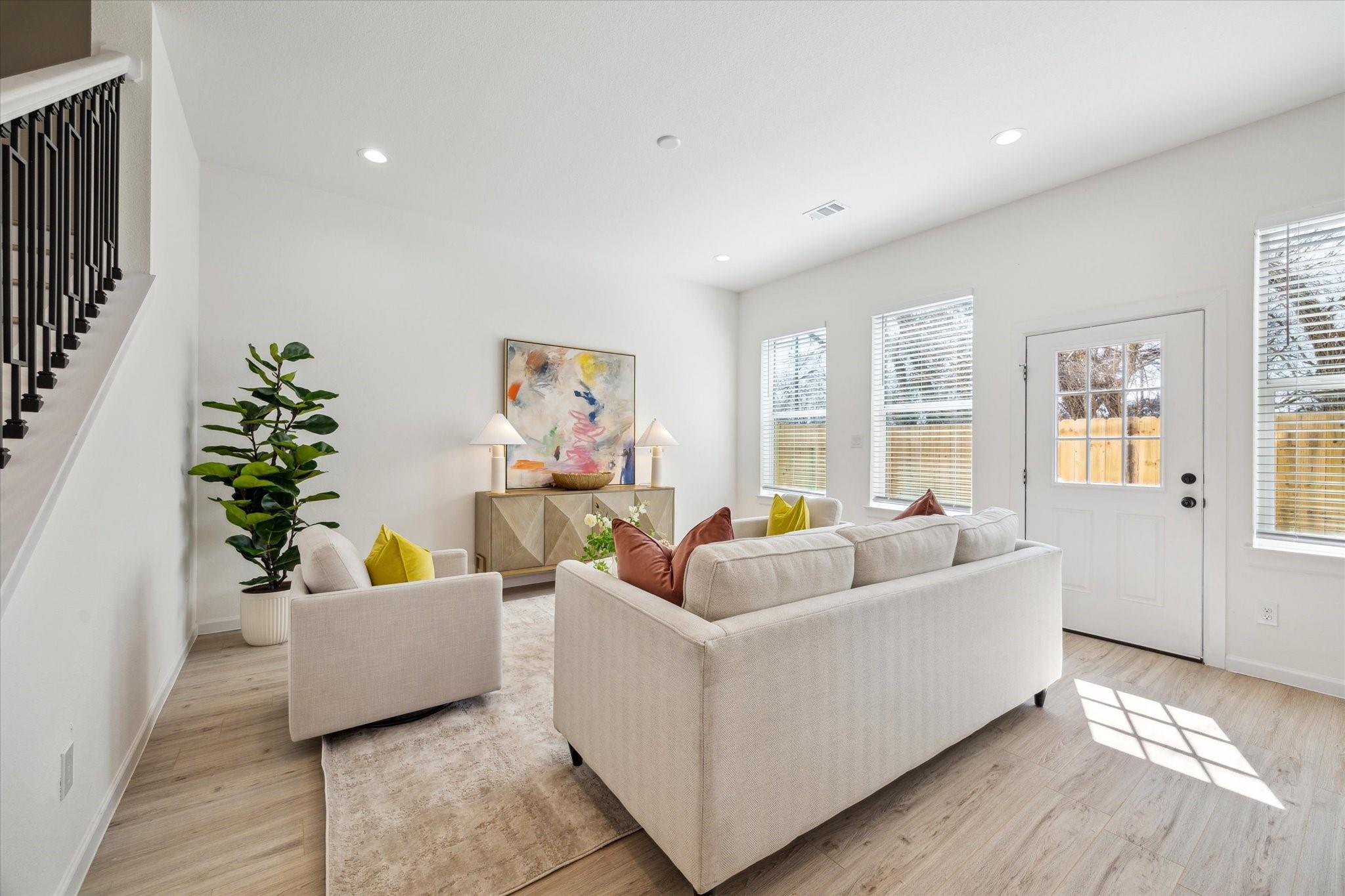 925 Bianco Lane