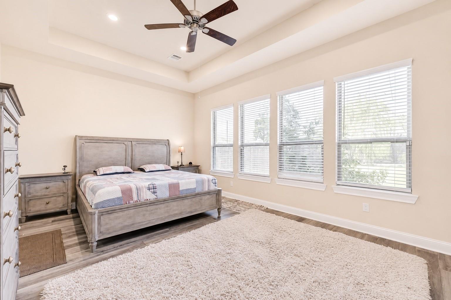 4221 Davis Oak Drive