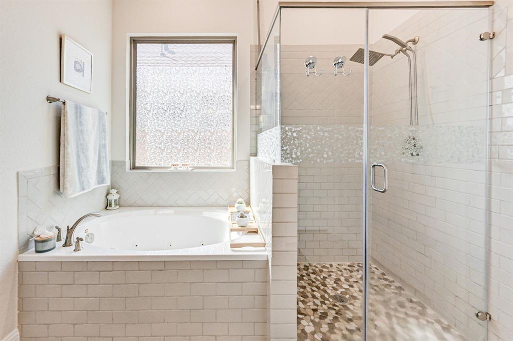 4221 Davis Oak Drive