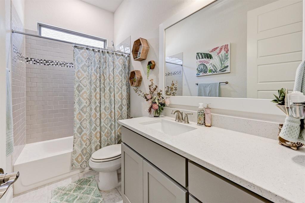 4221 Davis Oak Drive