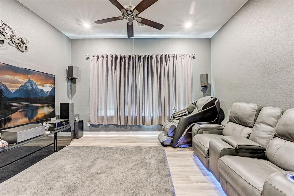 4221 Davis Oak Drive