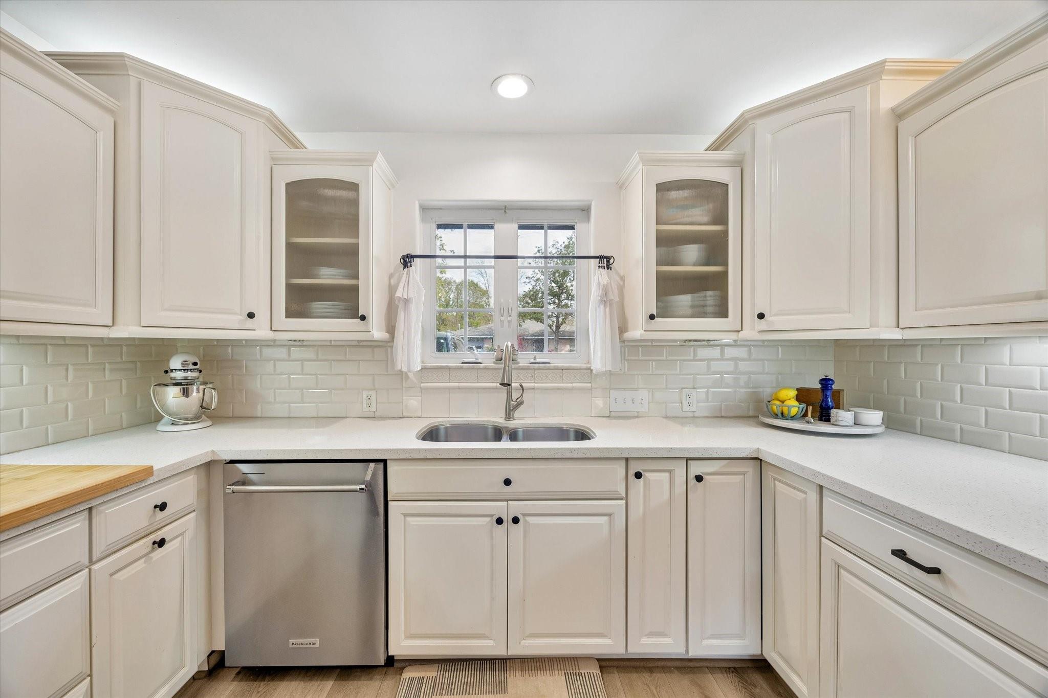 5401 De Milo Drive