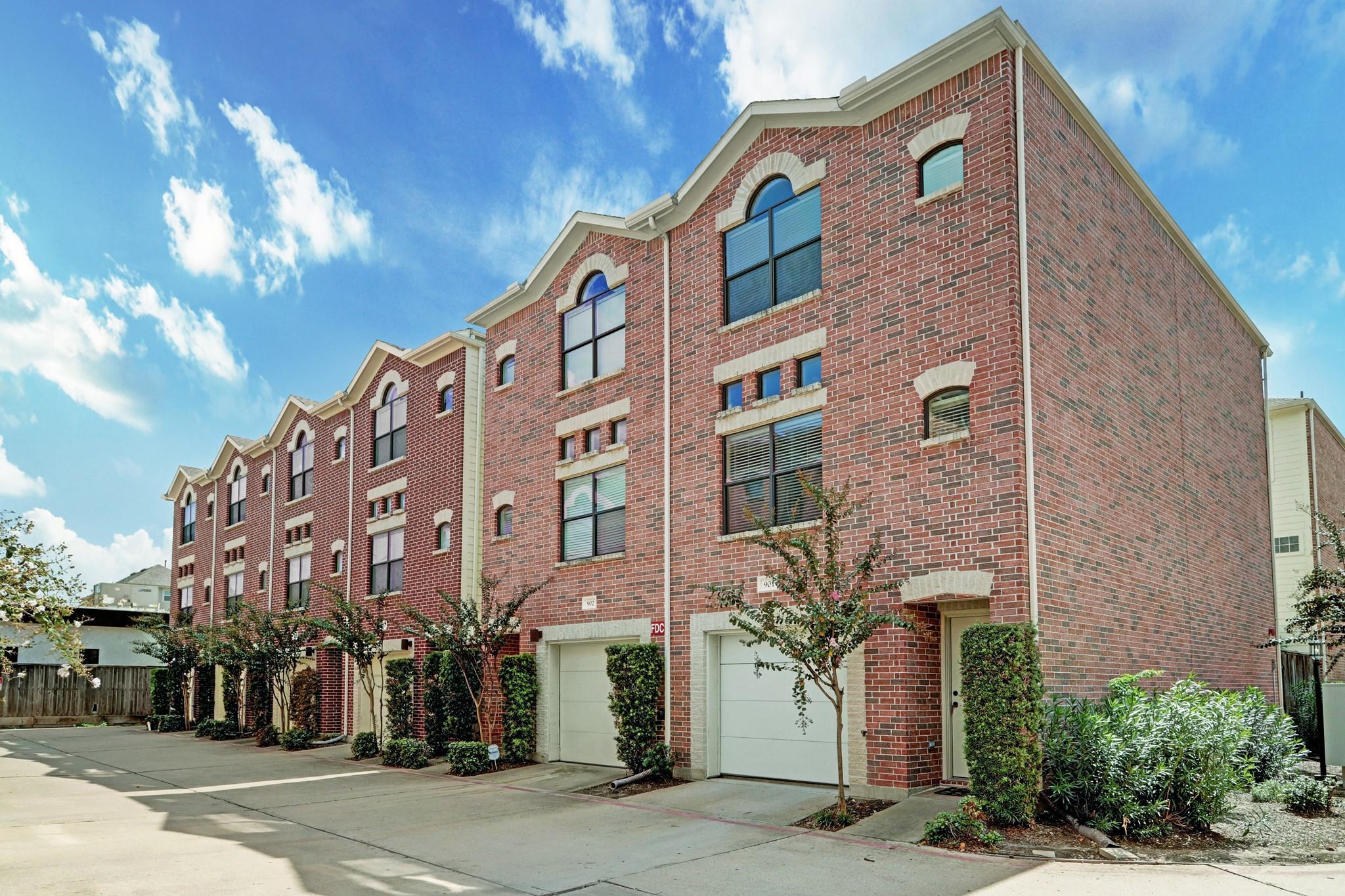 8715 Meadowcroft Drive # 901