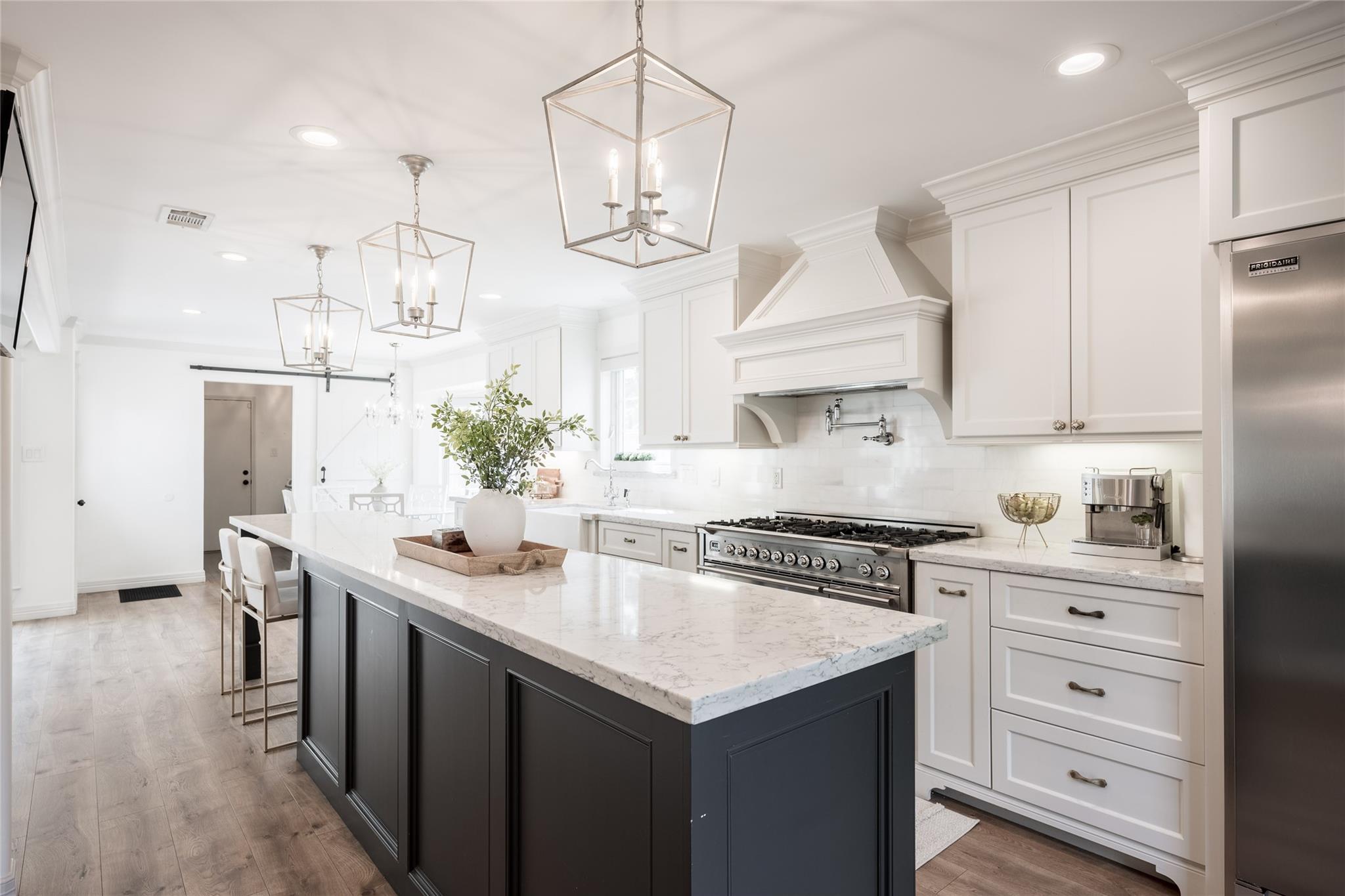 2802 Bernadette Lane