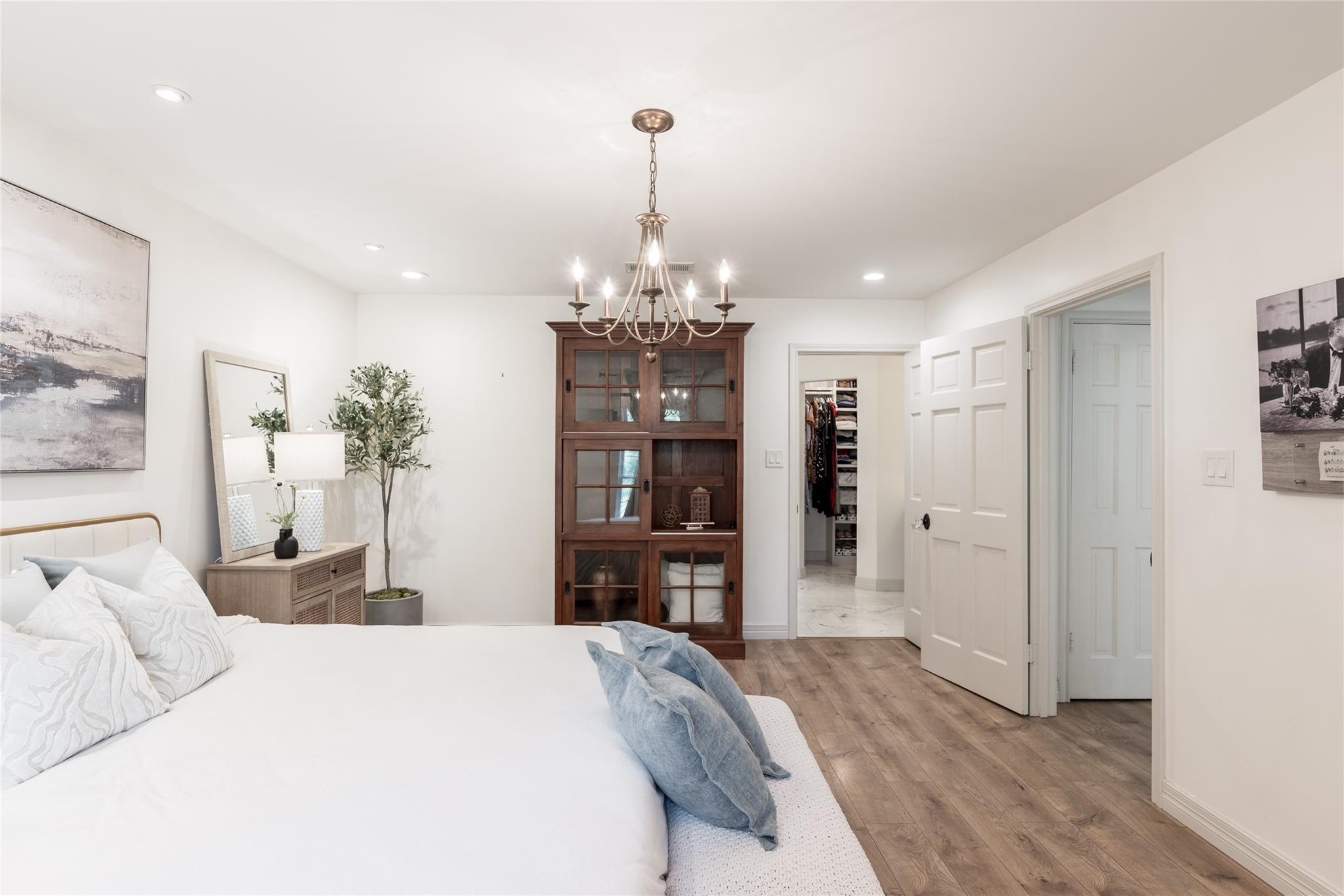 2802 Bernadette Lane
