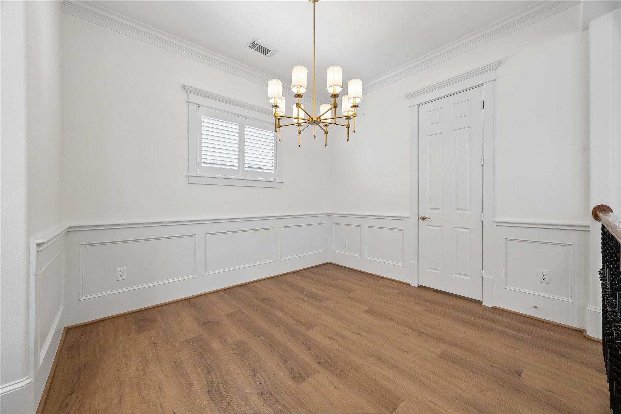 1130 W 23rd Street