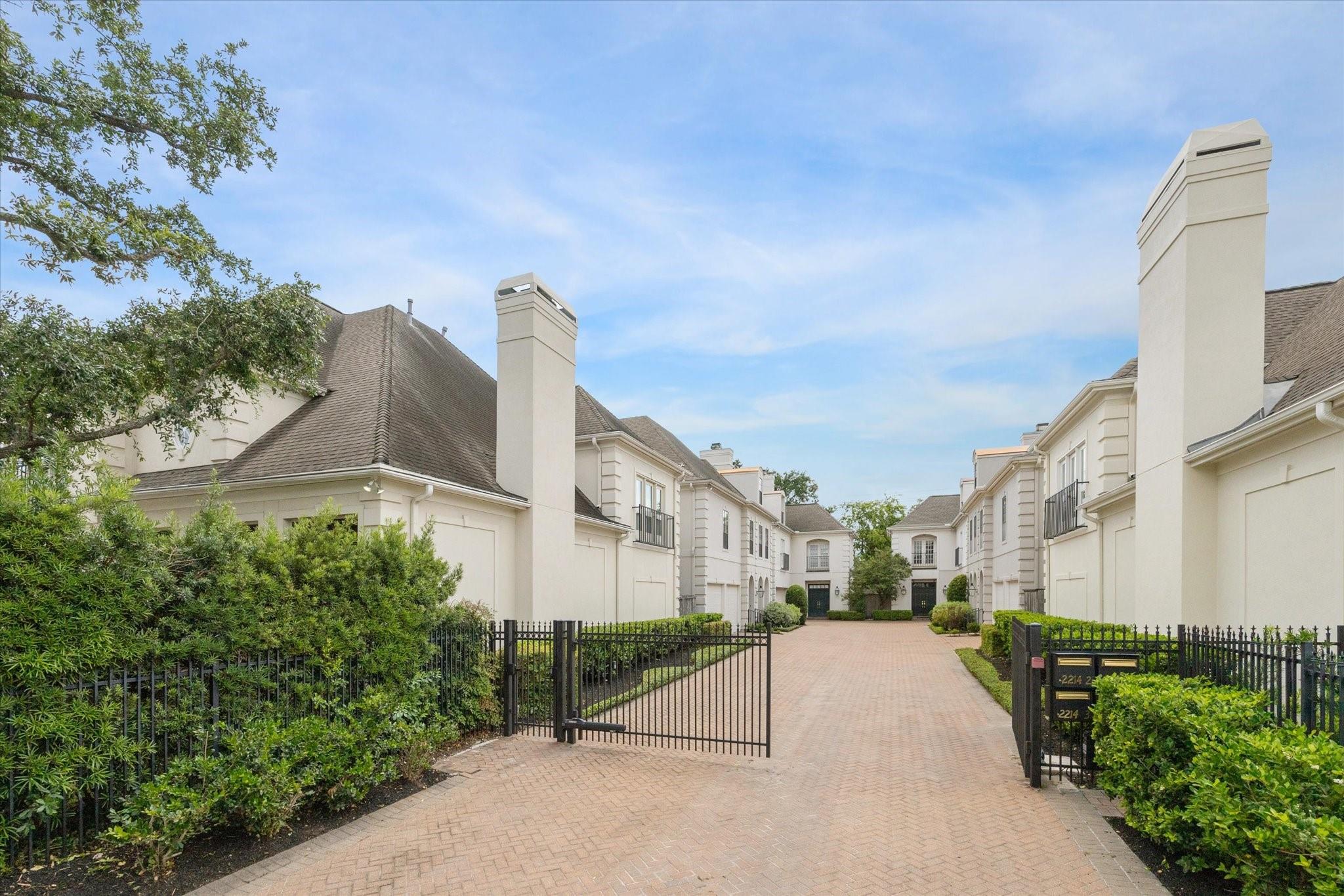 2214 Potomac Drive # 2