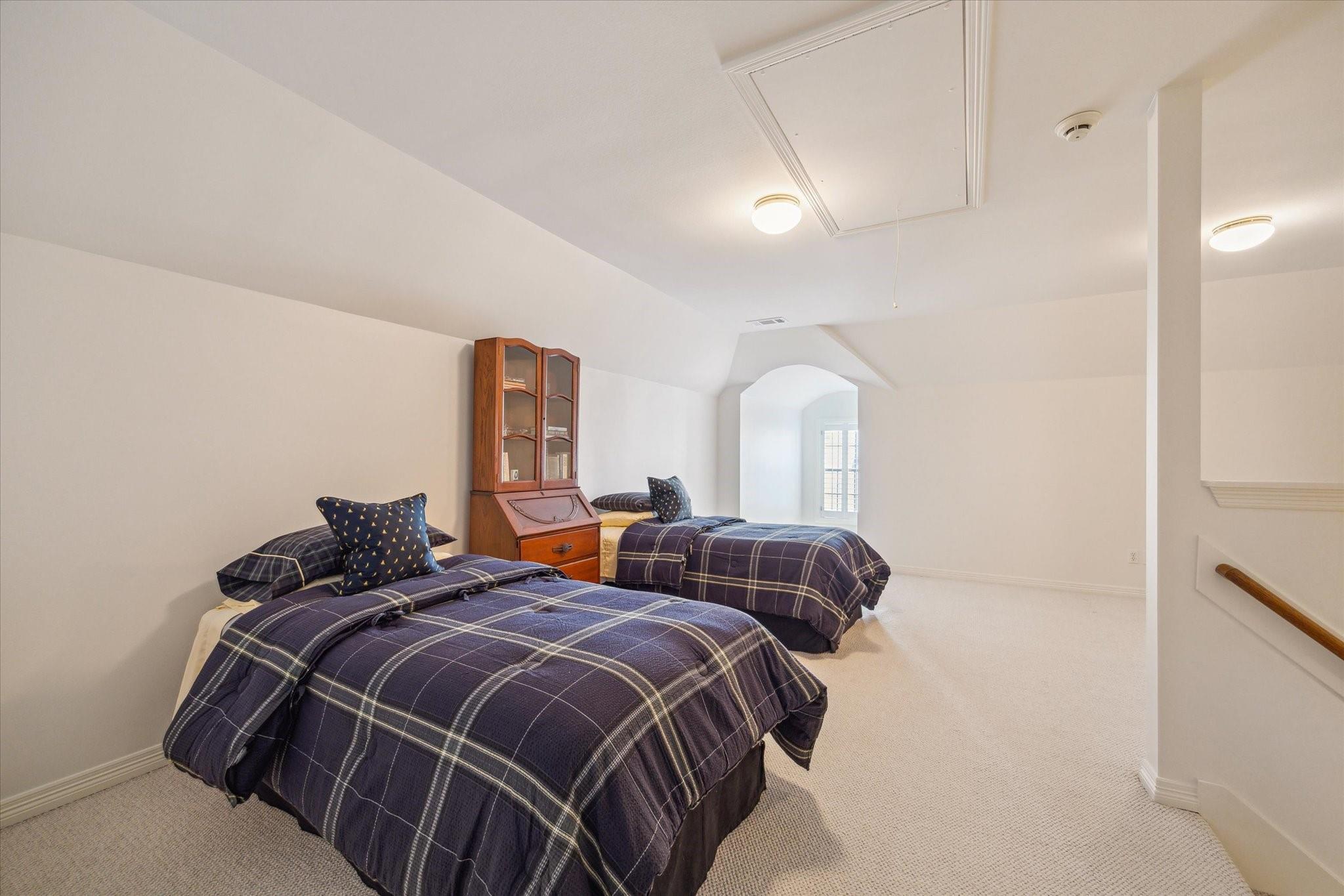 2214 Potomac Drive # 2