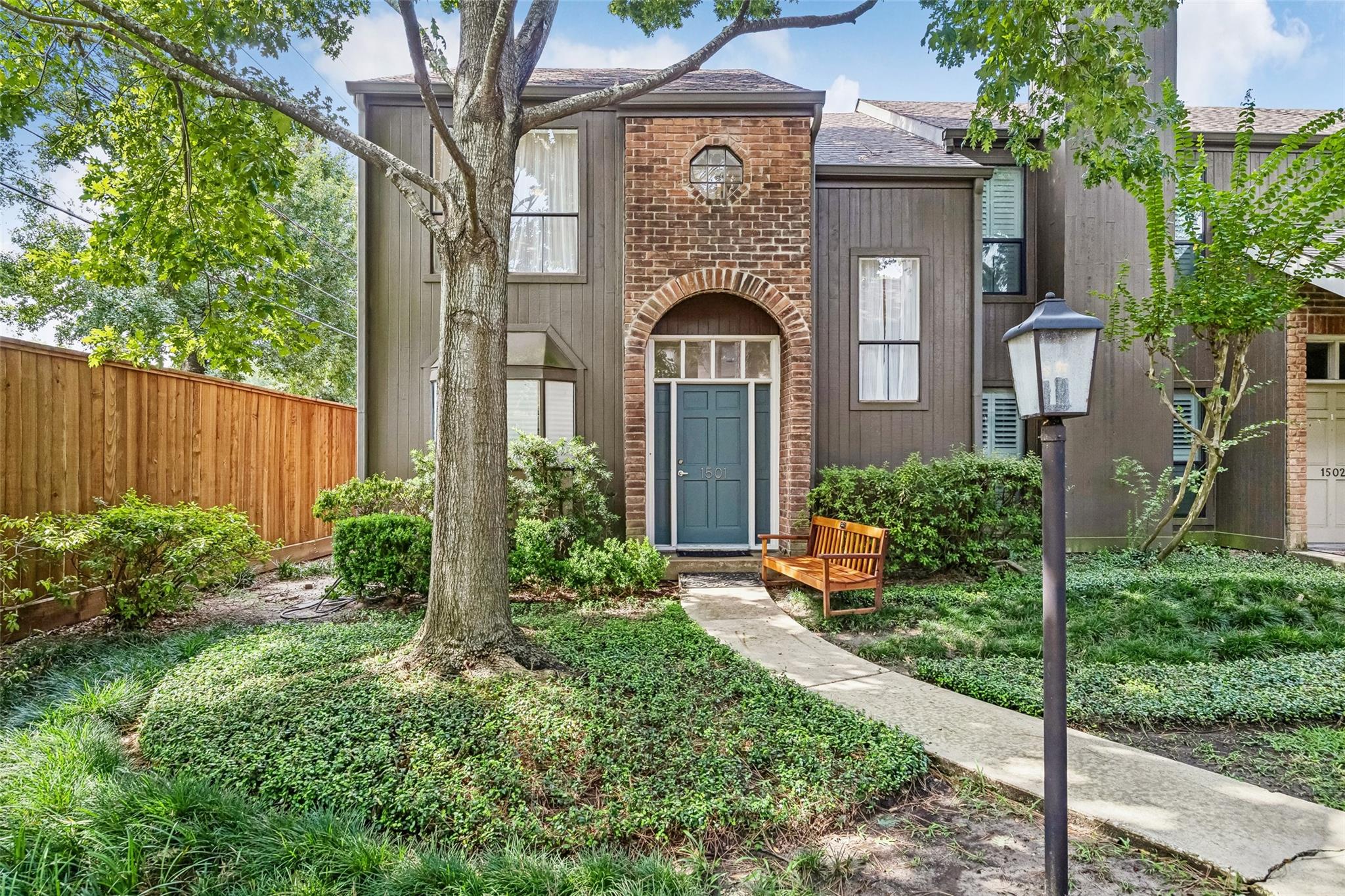 701 Bering Drive # 1501