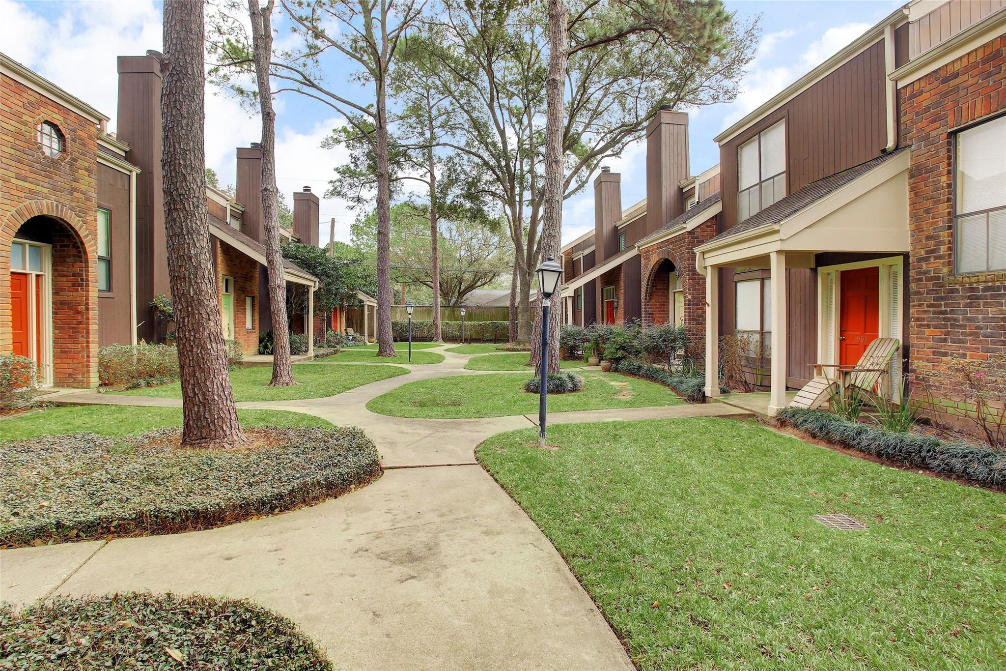 701 Bering Drive # 1501