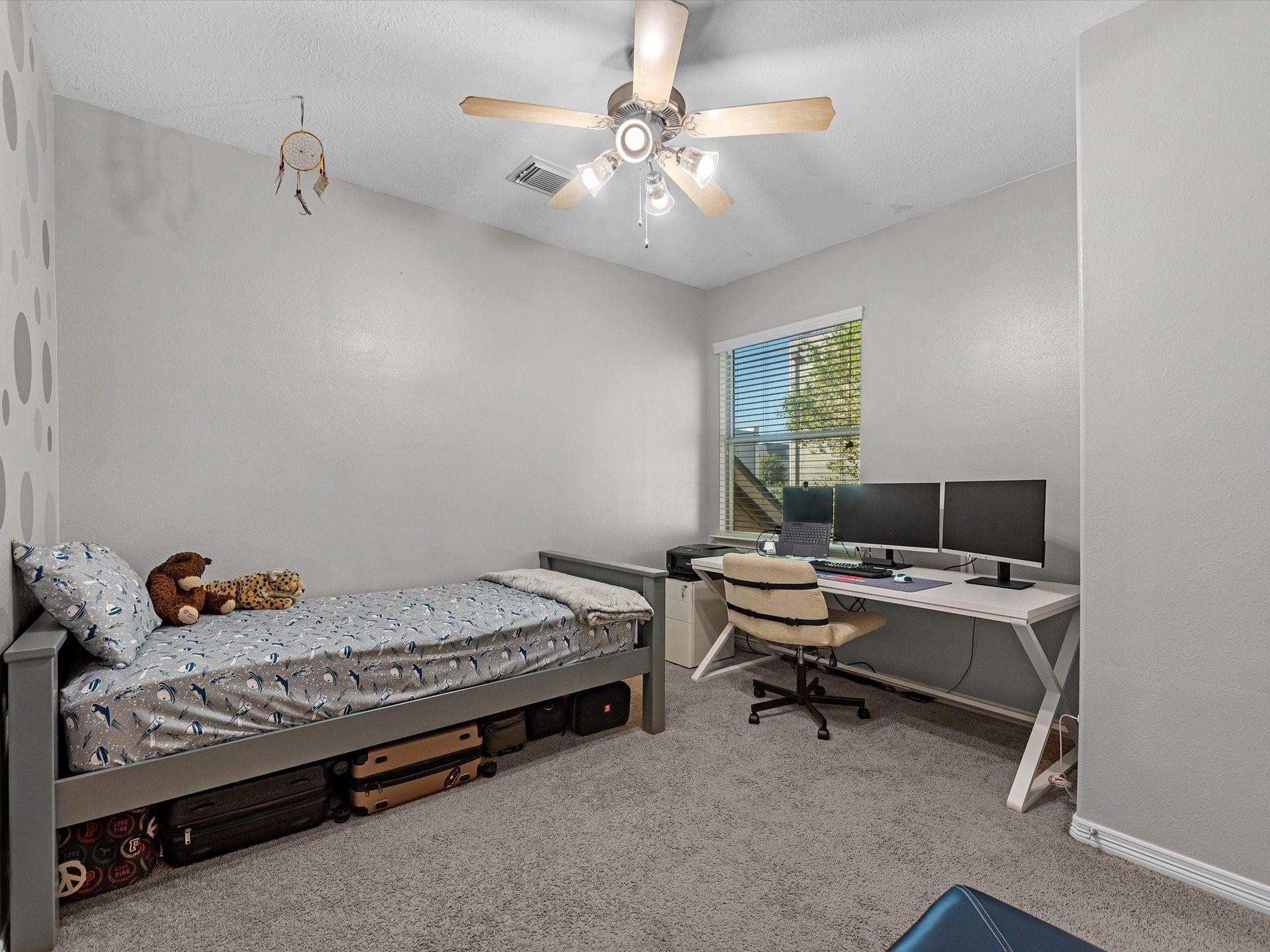 802 Sterling Creek Circle