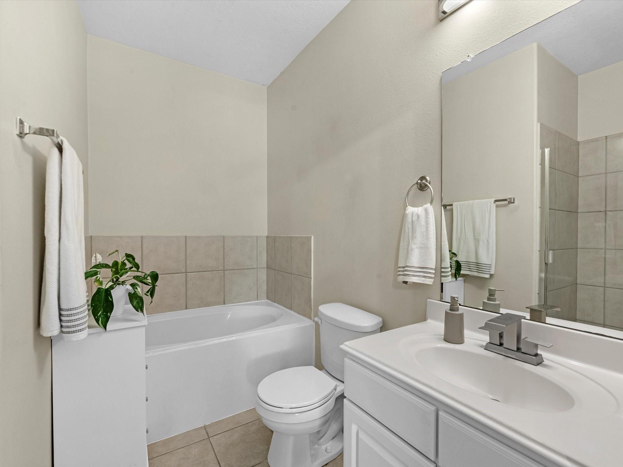 802 Sterling Creek Circle