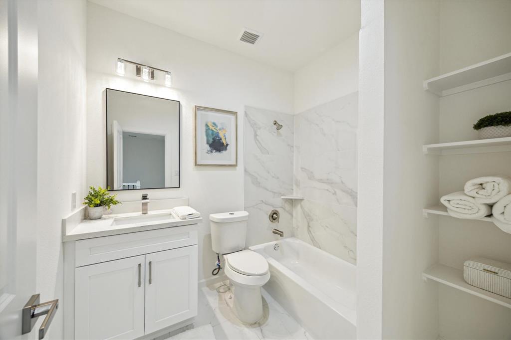 923 Bianco Lane