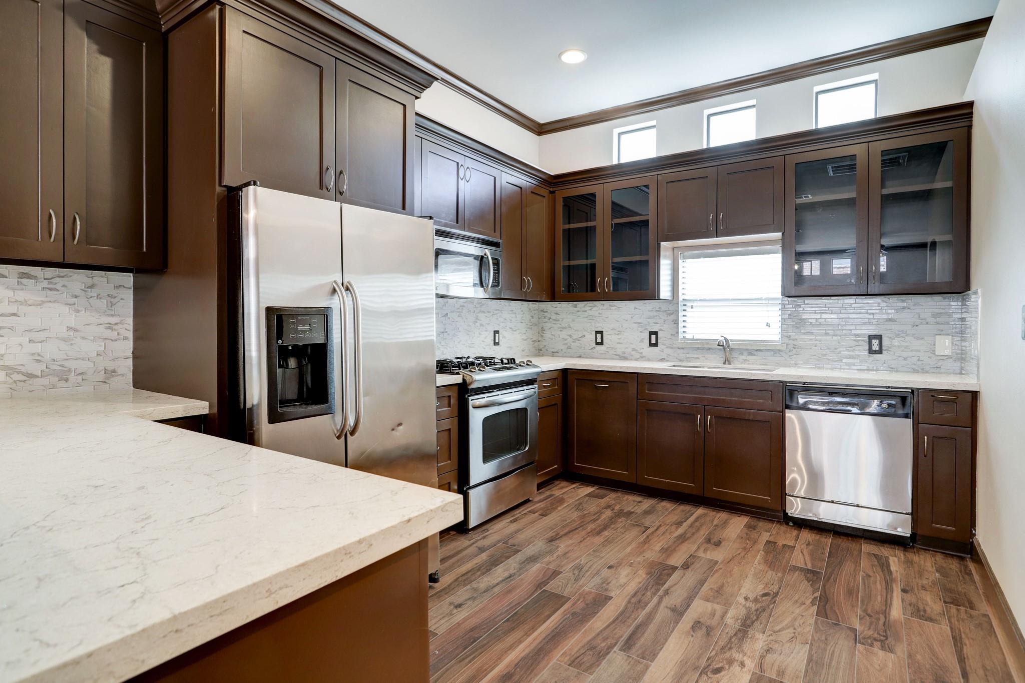 8715 Meadowcroft Drive # 901