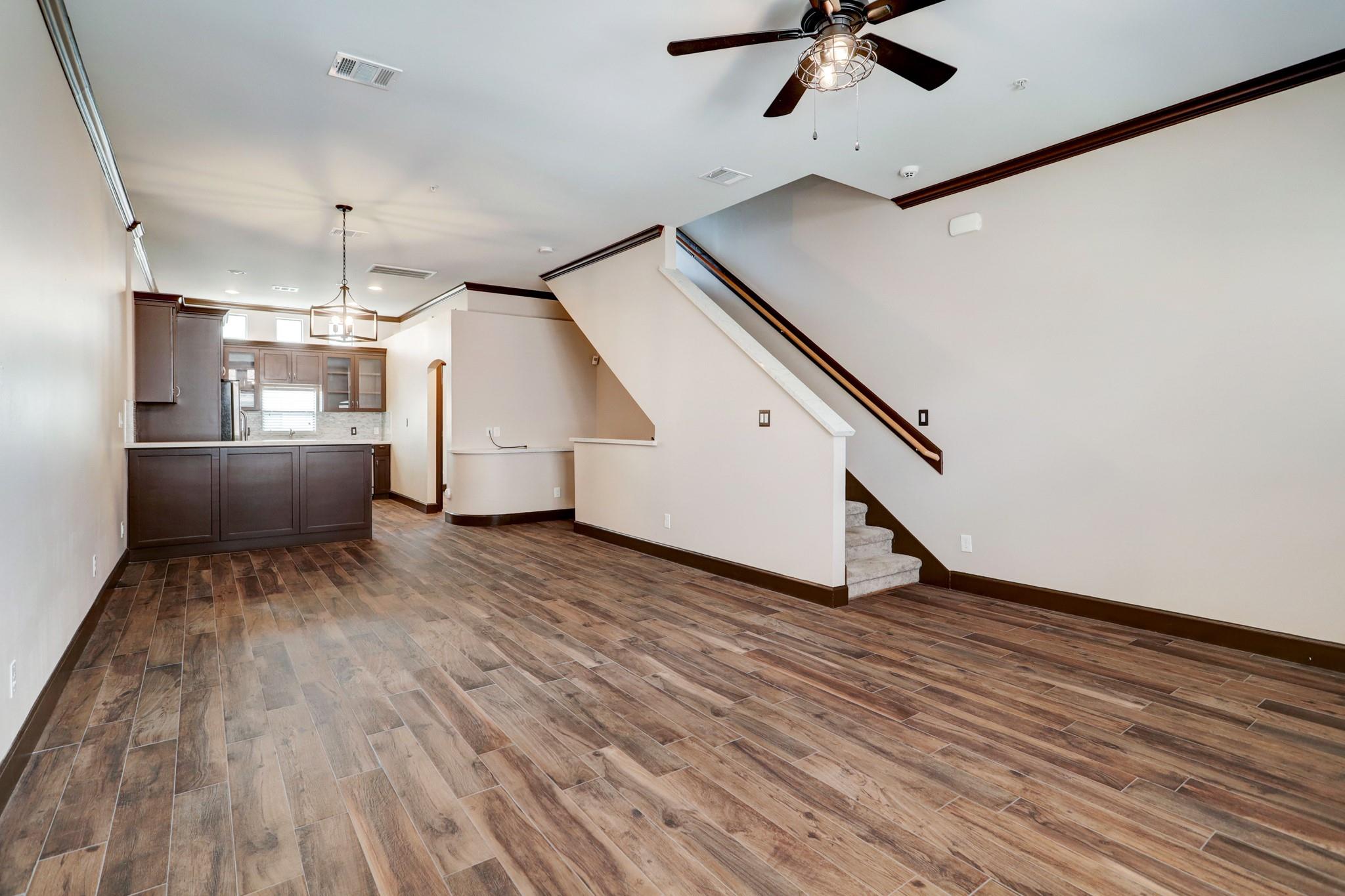 8715 Meadowcroft Drive # 901