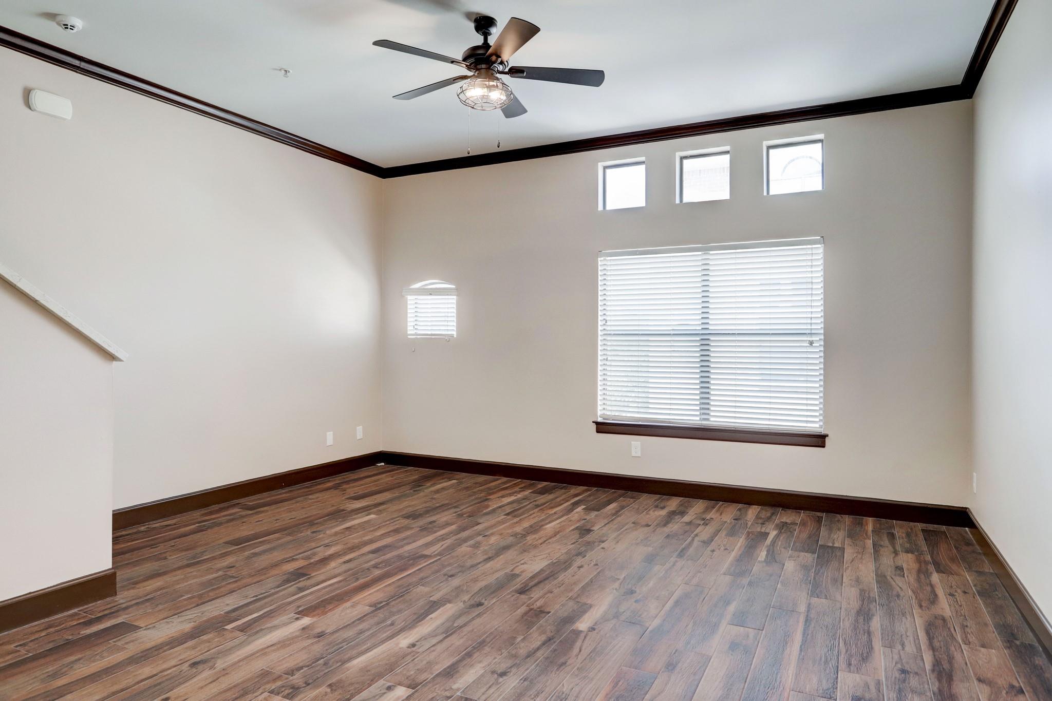 8715 Meadowcroft Drive # 901