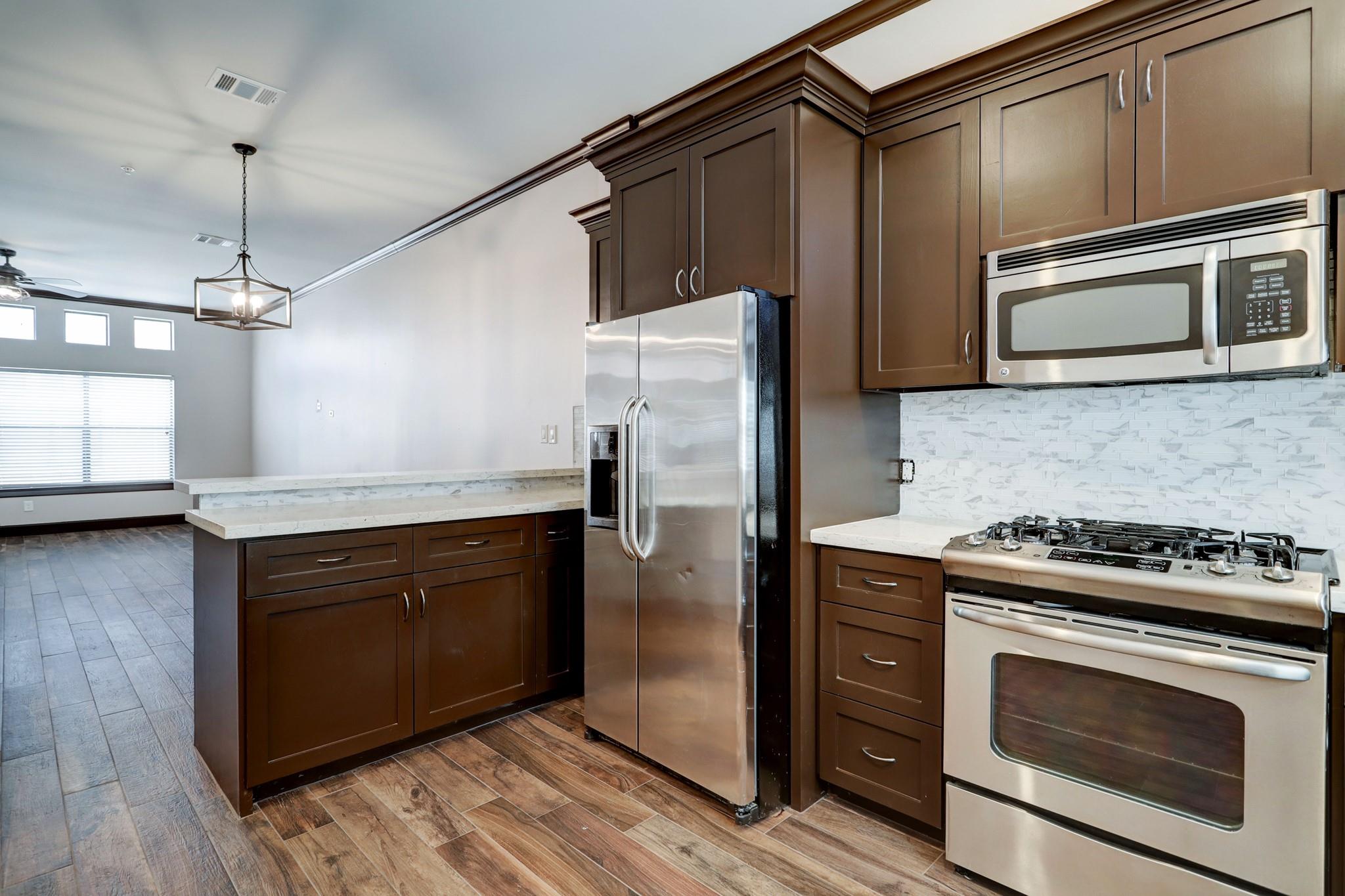 8715 Meadowcroft Drive # 901