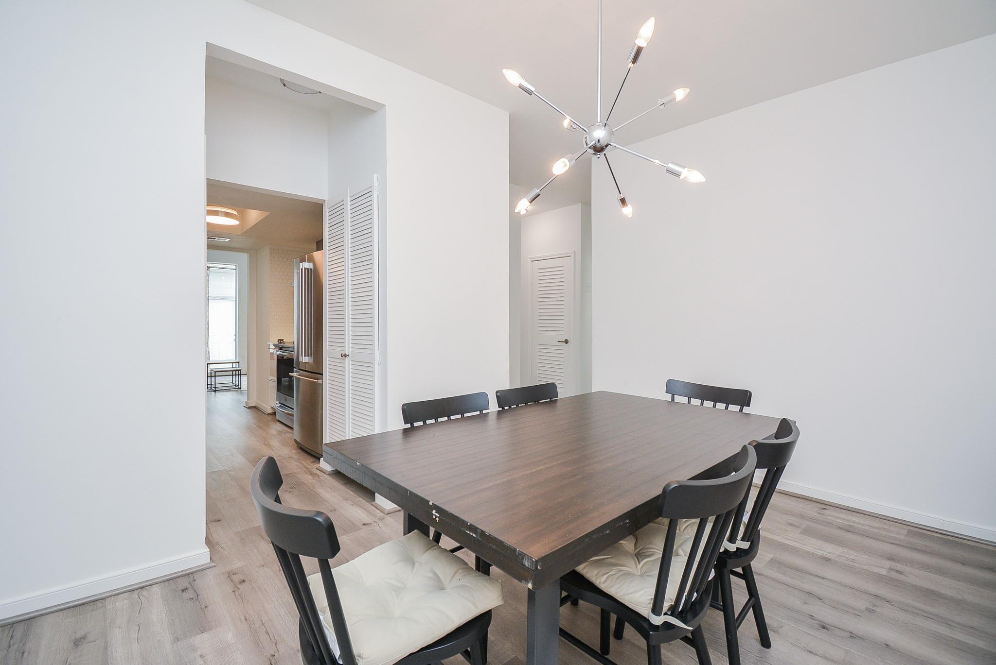 666 N Eldridge Parkway