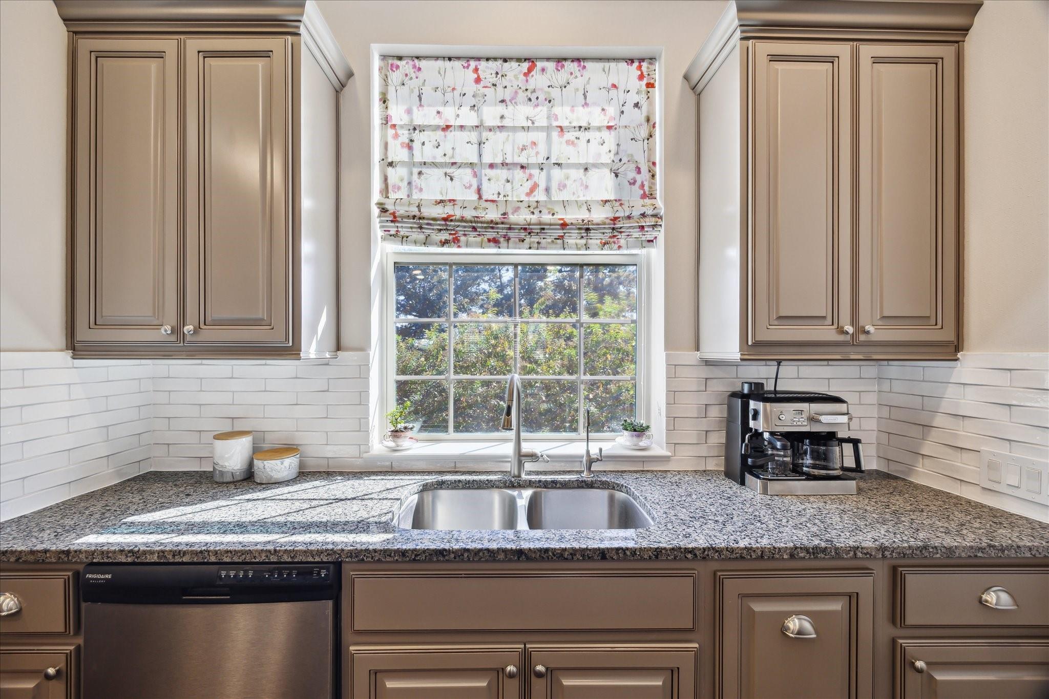 6735 Highclere Manor Lane