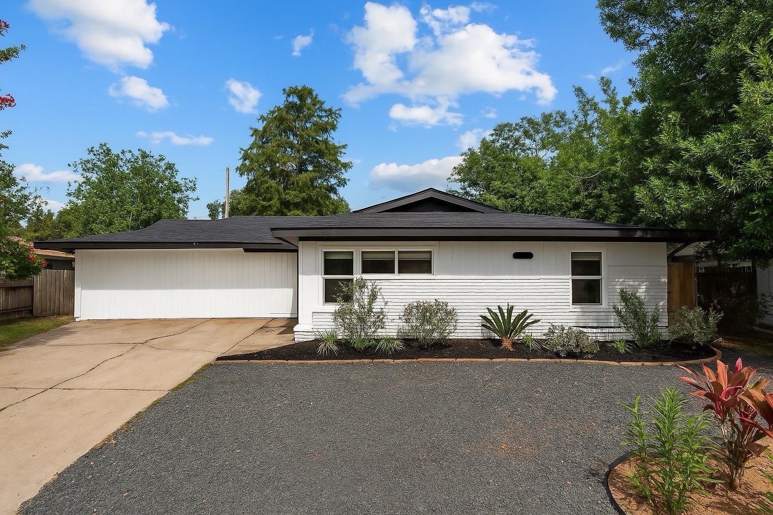 1610 Antoine Drive